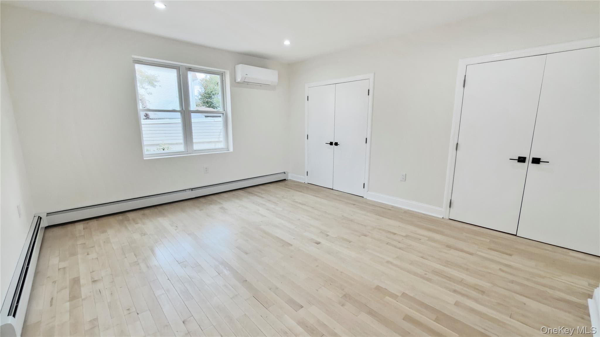 903 E 93rd Street thumbnail 18
