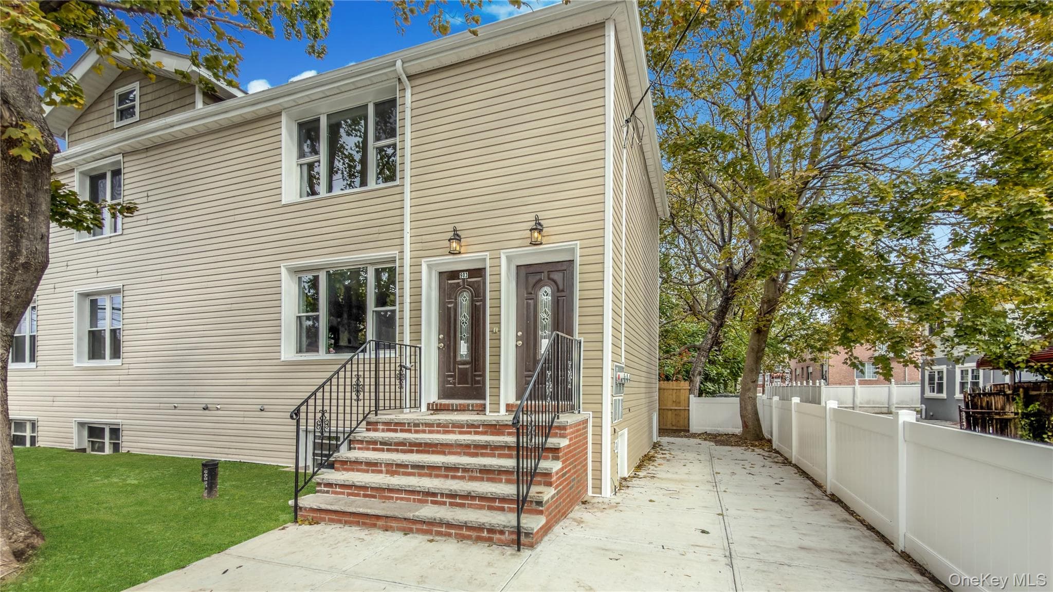 903 E 93rd Street thumbnail 6