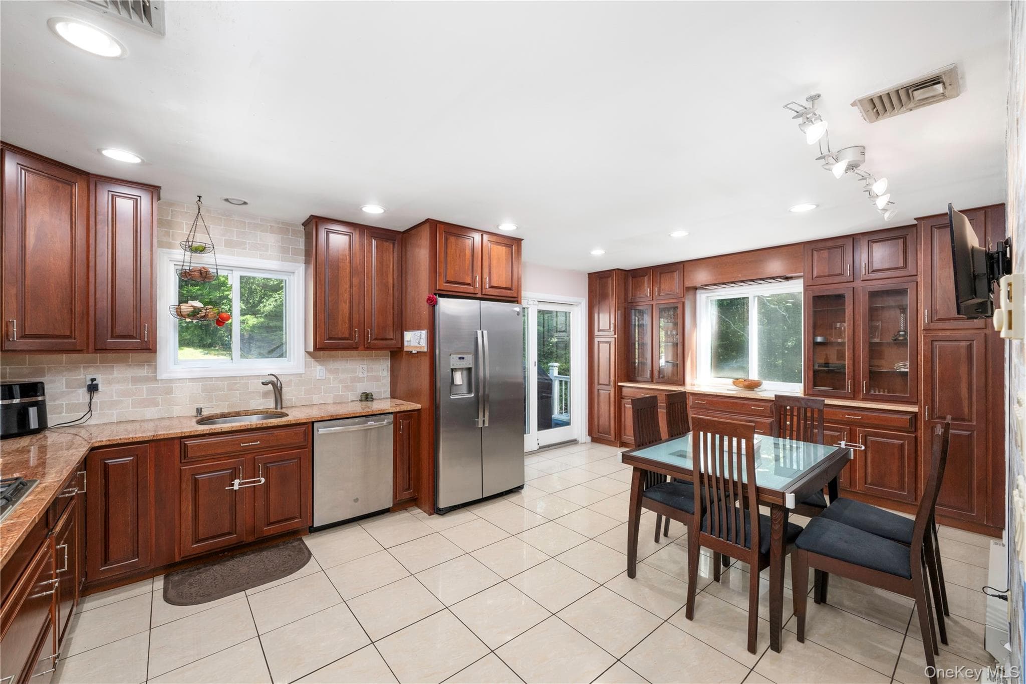 137 W Shore Drive thumbnail 7