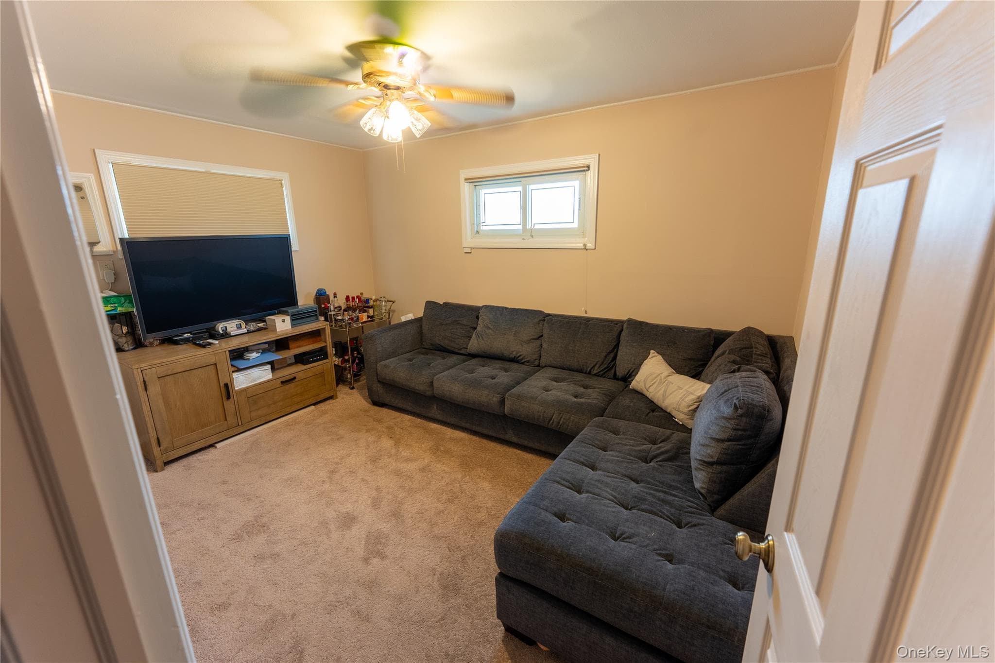 81 Montgomery Avenue thumbnail 14