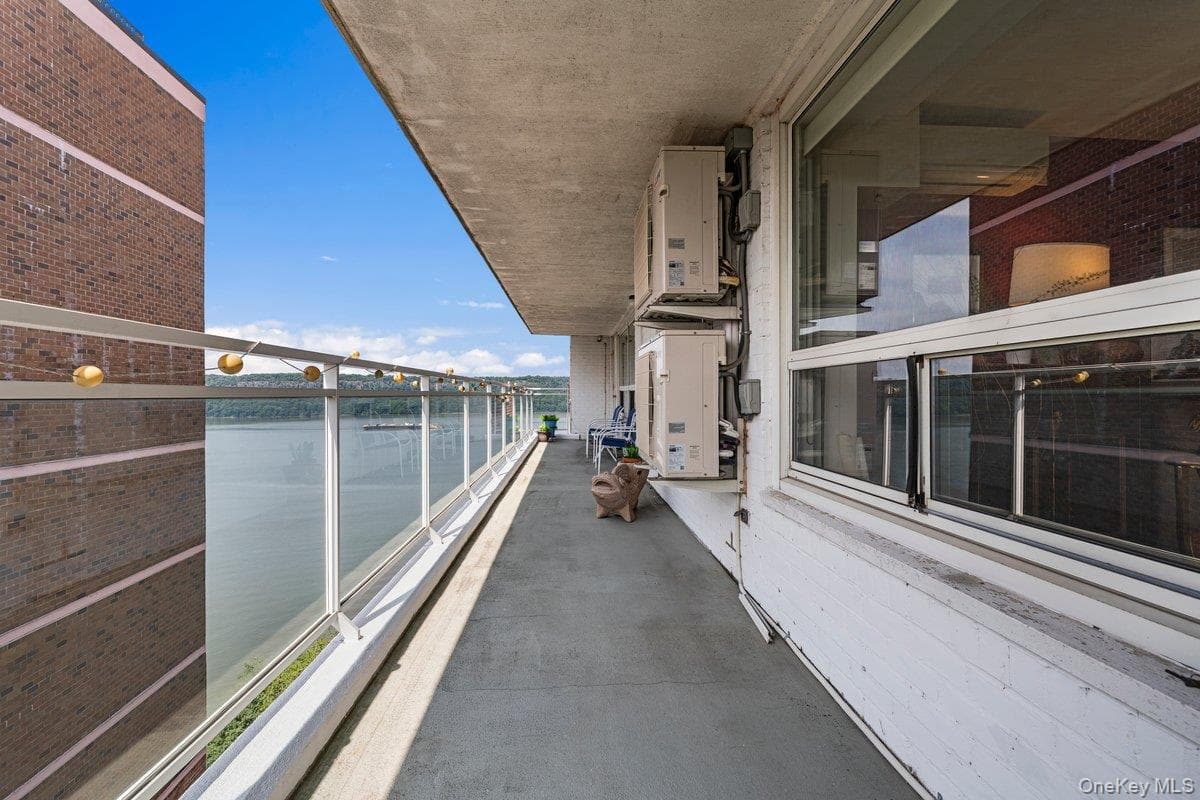 2575 Palisade Avenue Unit: 12AB thumbnail 34