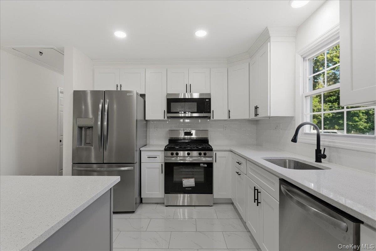669 Vassar Road thumbnail 9
