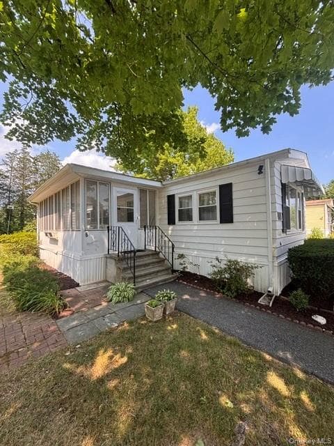 1040 Violet Ave AVE Unit: Lot 6, Hyde Park