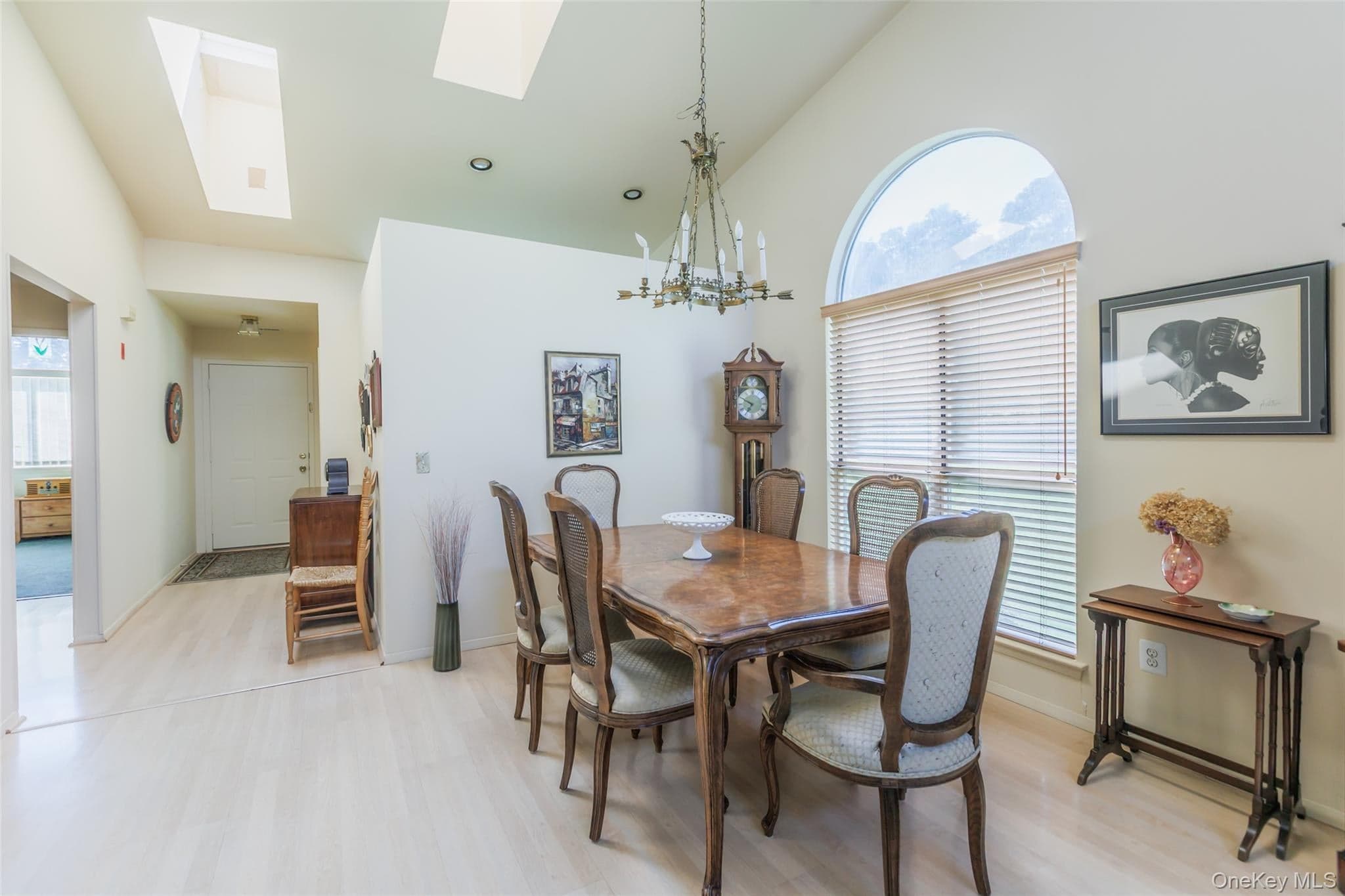 764 Birchwood Park Drive thumbnail 12