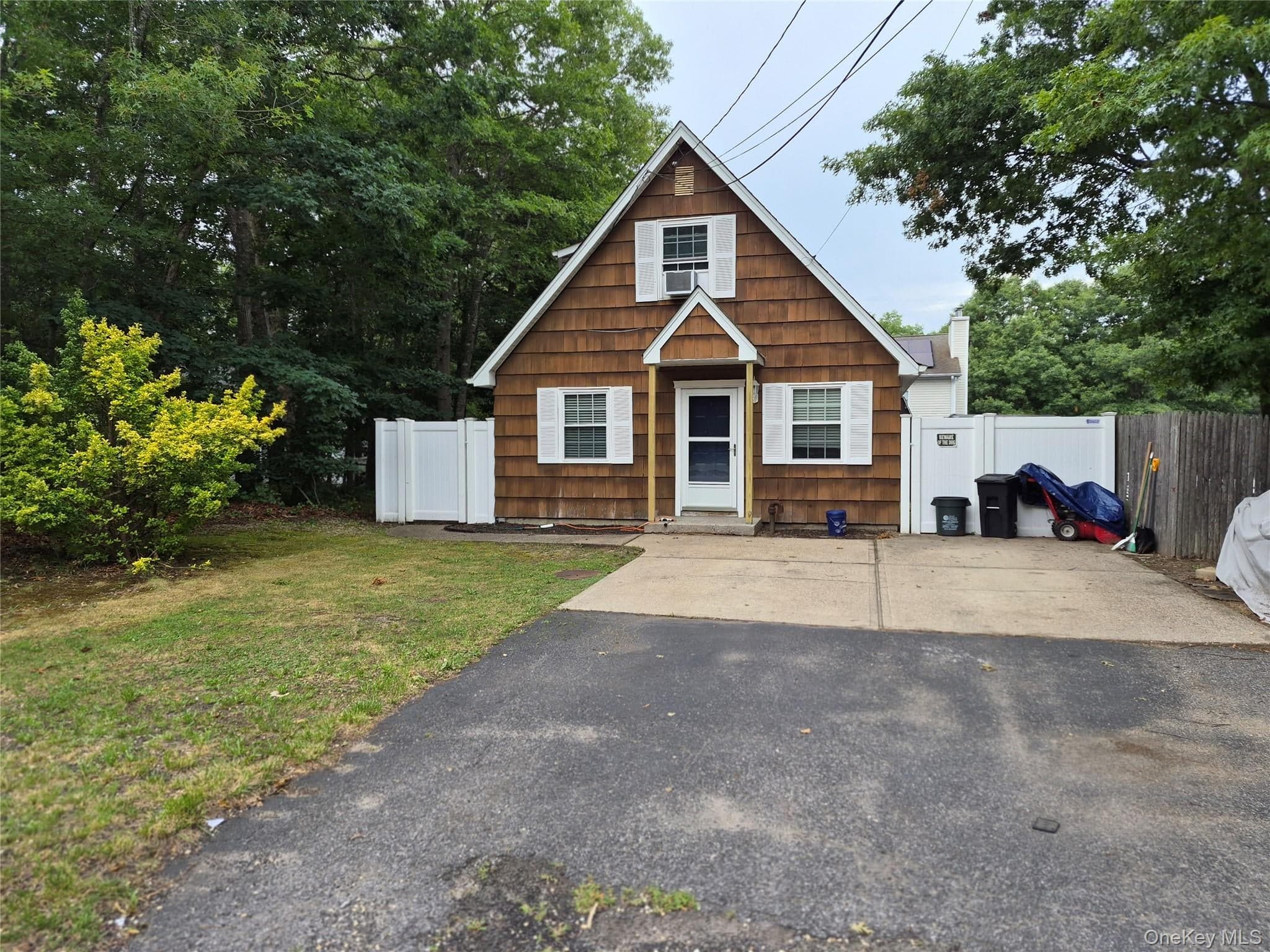 1128 N Ocean Avenue thumbnail 3