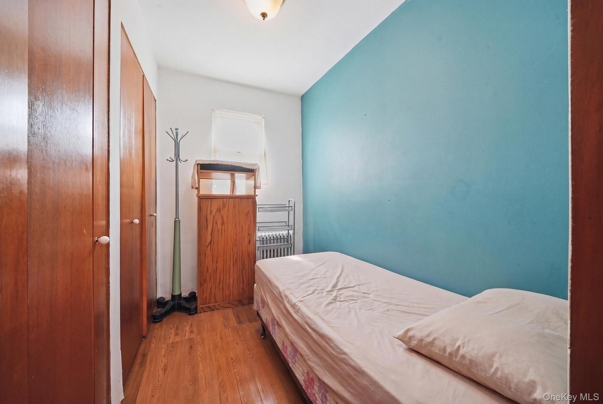 39 W 11th Road thumbnail 11