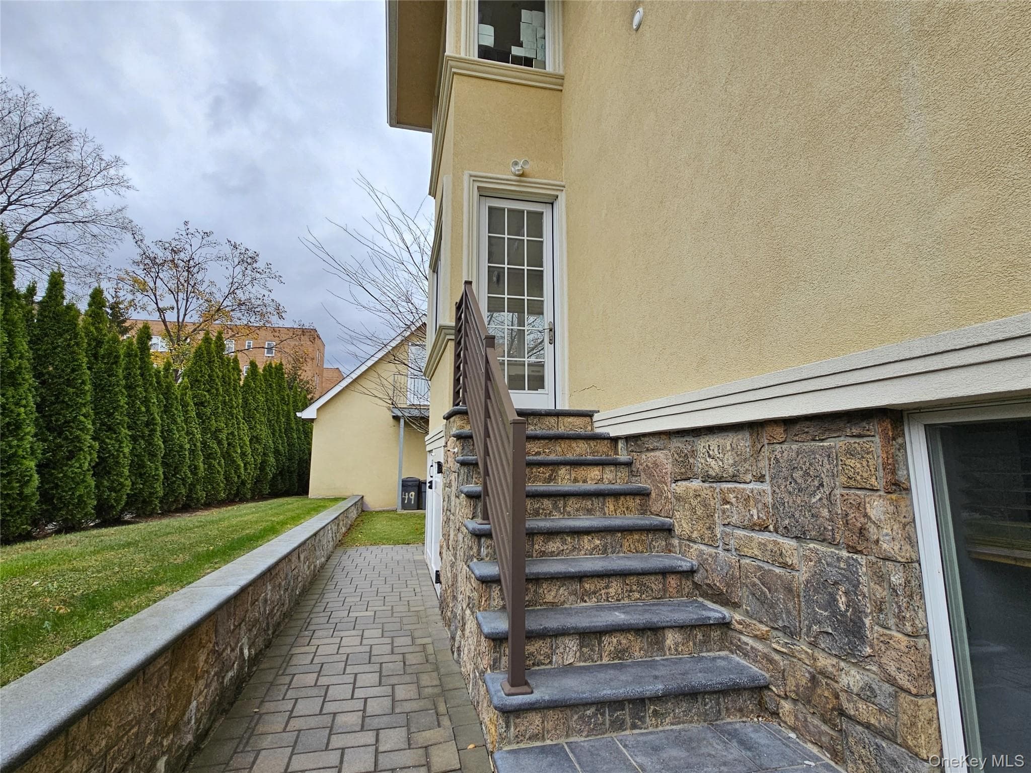 49 Greenridge Avenue thumbnail 39