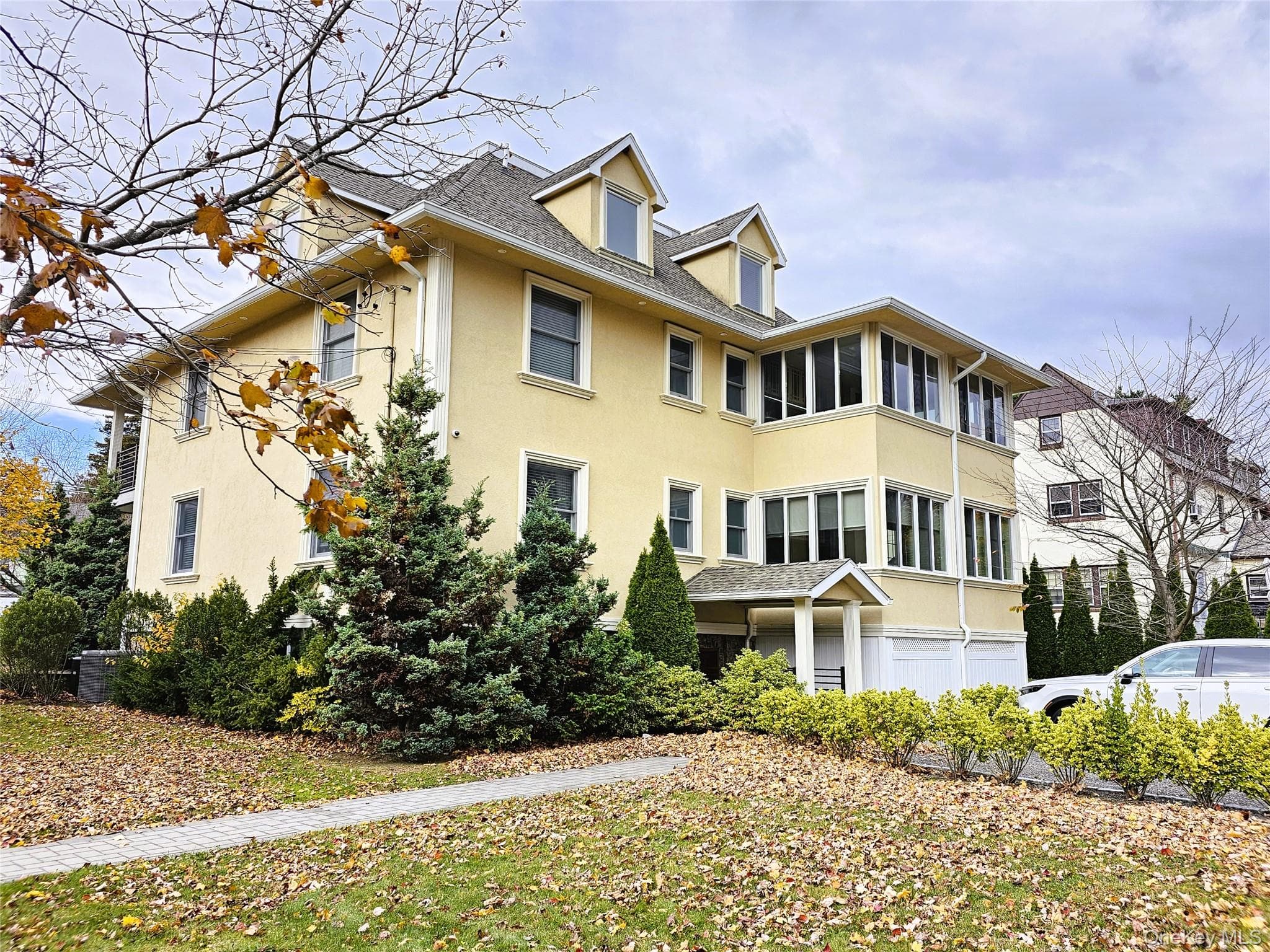 49 Greenridge Avenue thumbnail 42