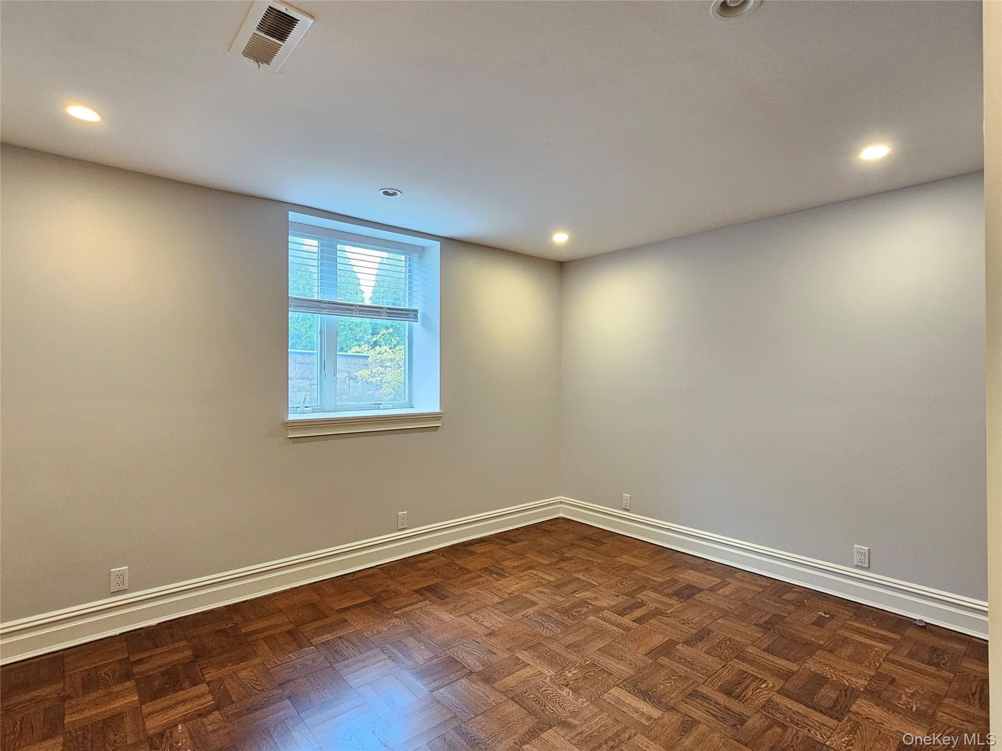 49 Greenridge Avenue thumbnail 33