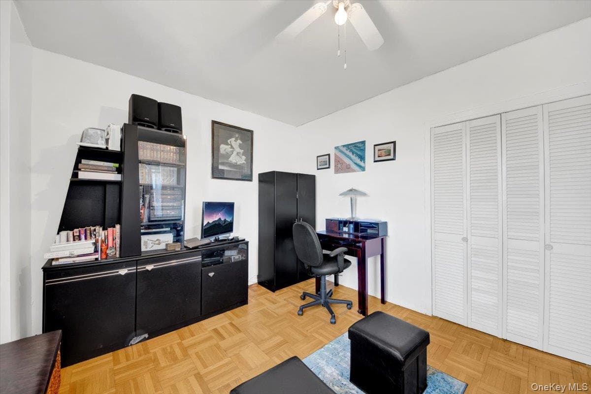 4 Fordham Hill Oval Unit: 16C thumbnail 8