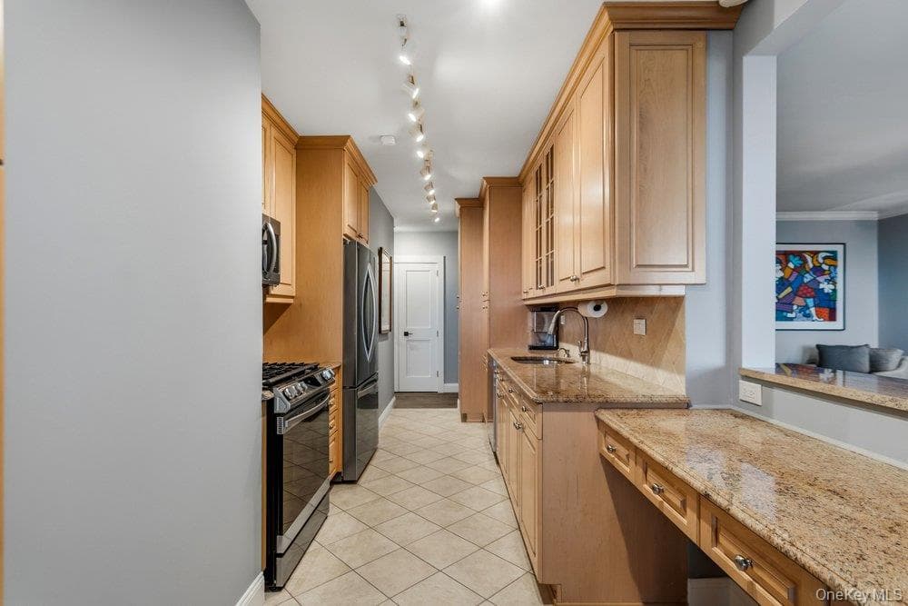 27010 Grand Central Parkway Parkway Unit: 26K thumbnail 21