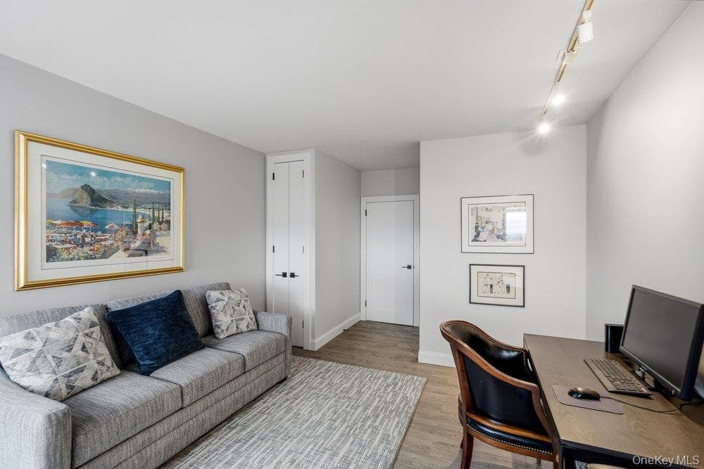 27010 Grand Central Parkway Parkway Unit: 26K thumbnail 4