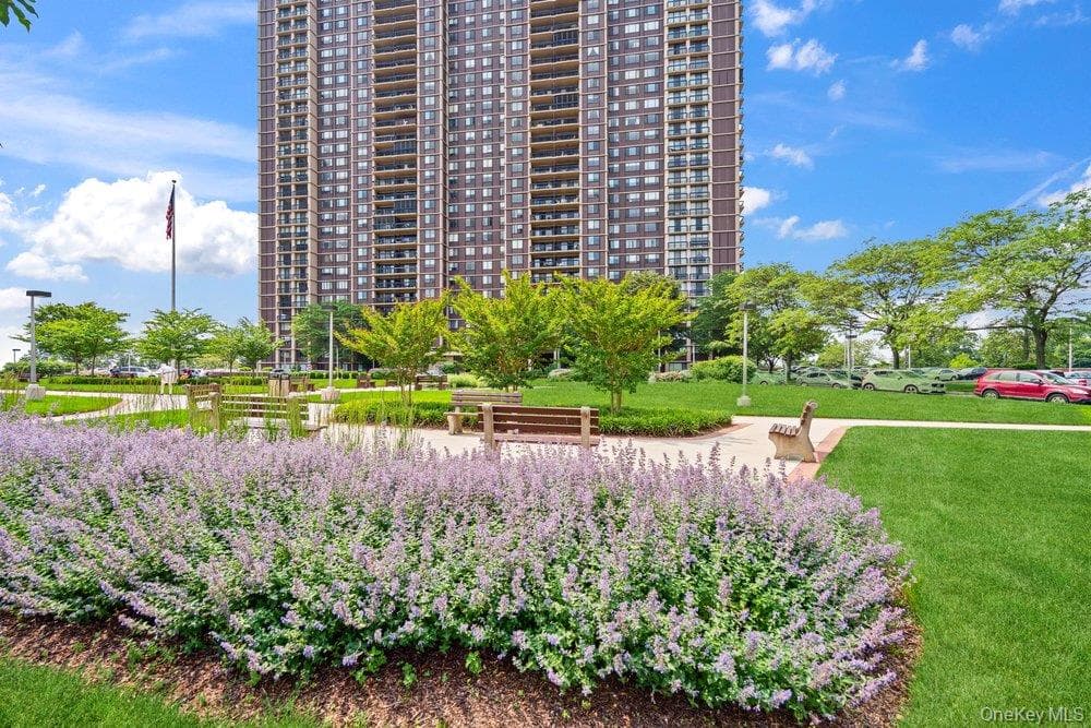 27010 Grand Central Parkway Parkway Unit: 26K thumbnail 2