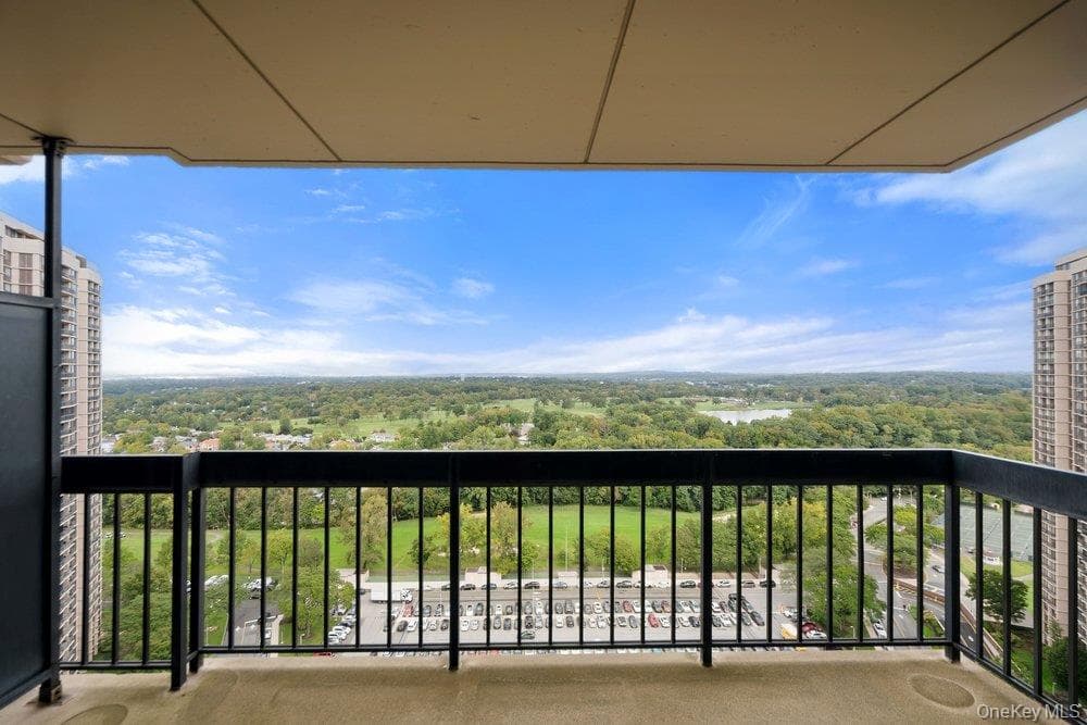 27010 Grand Central Parkway Parkway Unit: 26K thumbnail 32