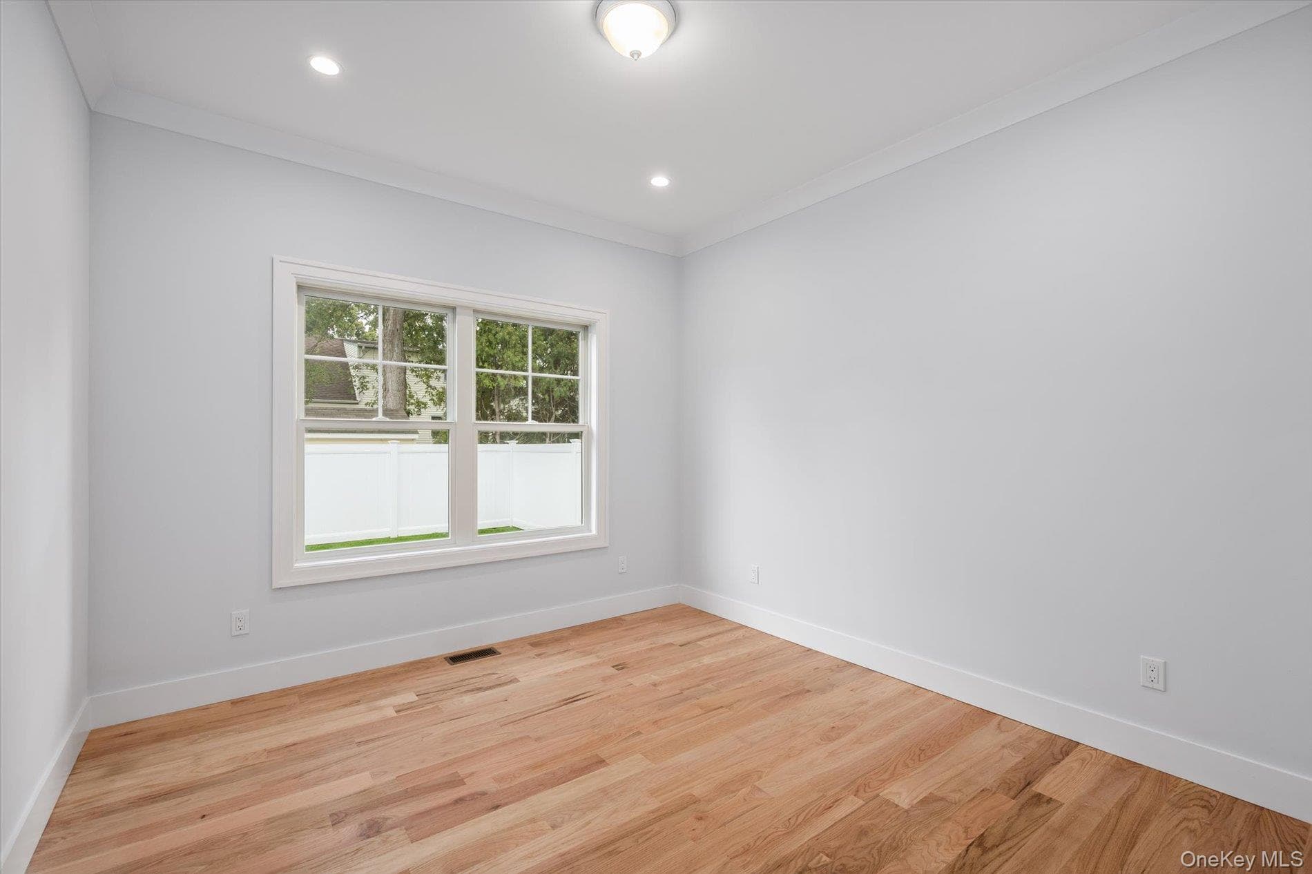111 Jackson Avenue thumbnail 13