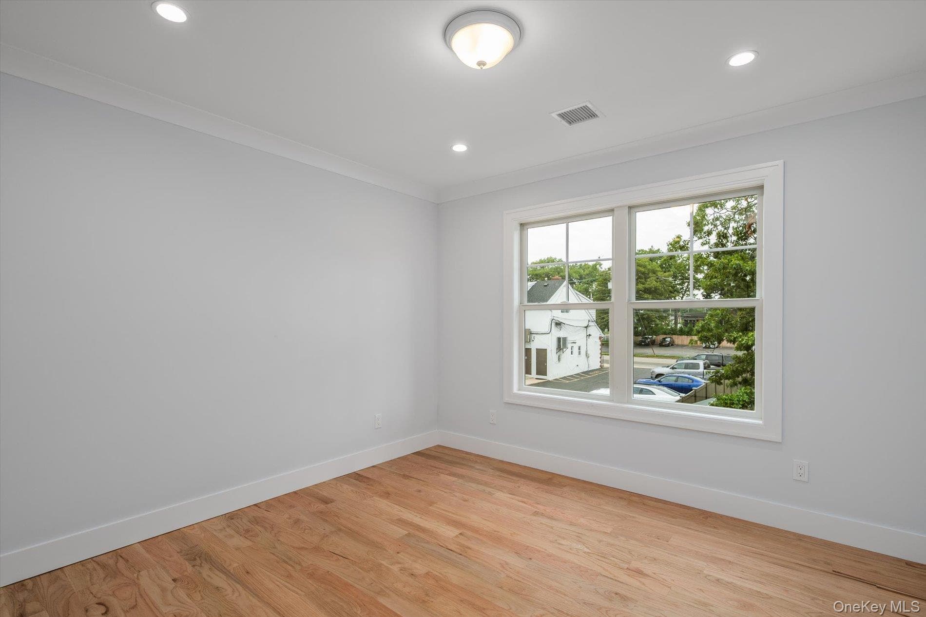 111 Jackson Avenue thumbnail 22