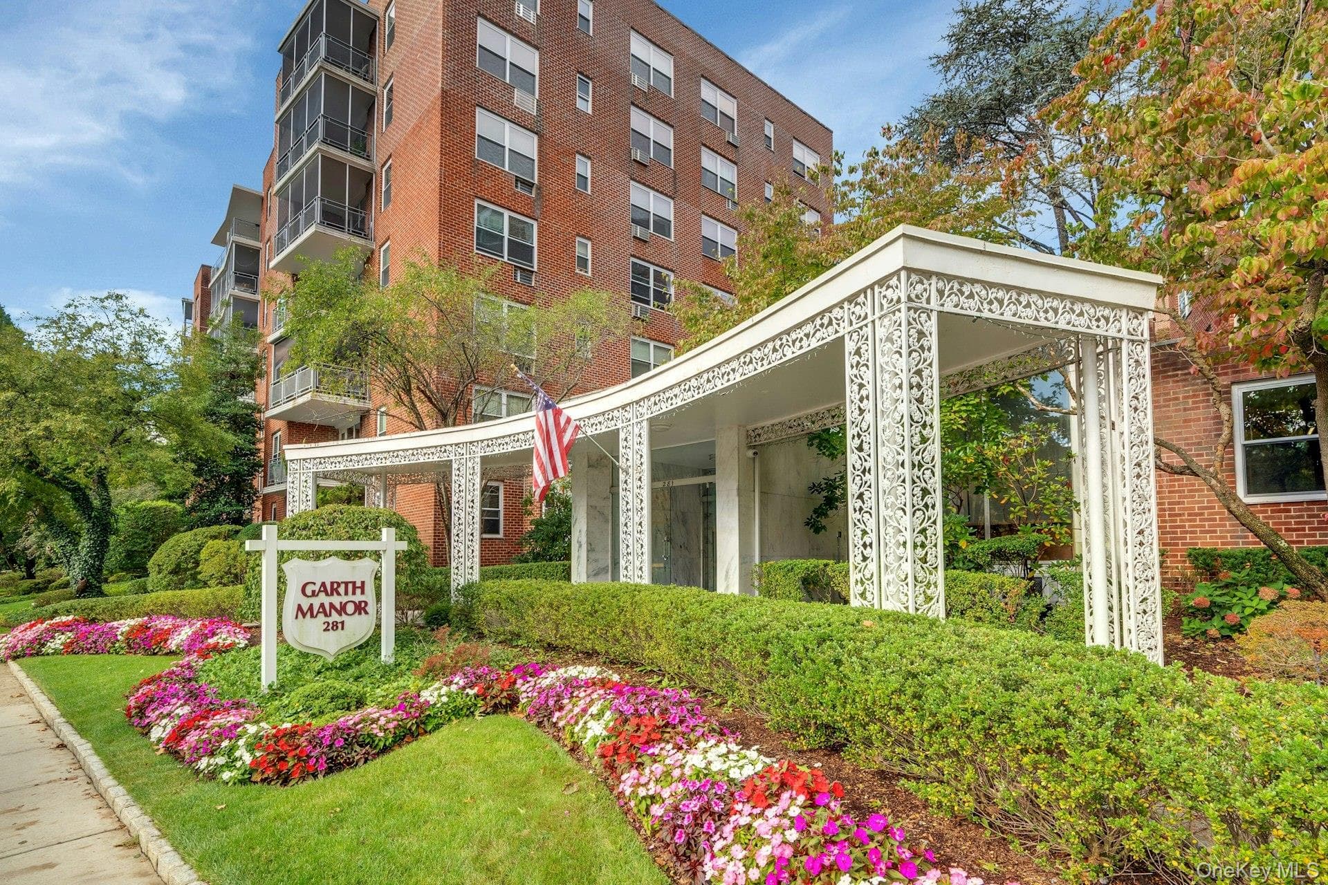 281 Garth Road Unit: C2H, Scarsdale