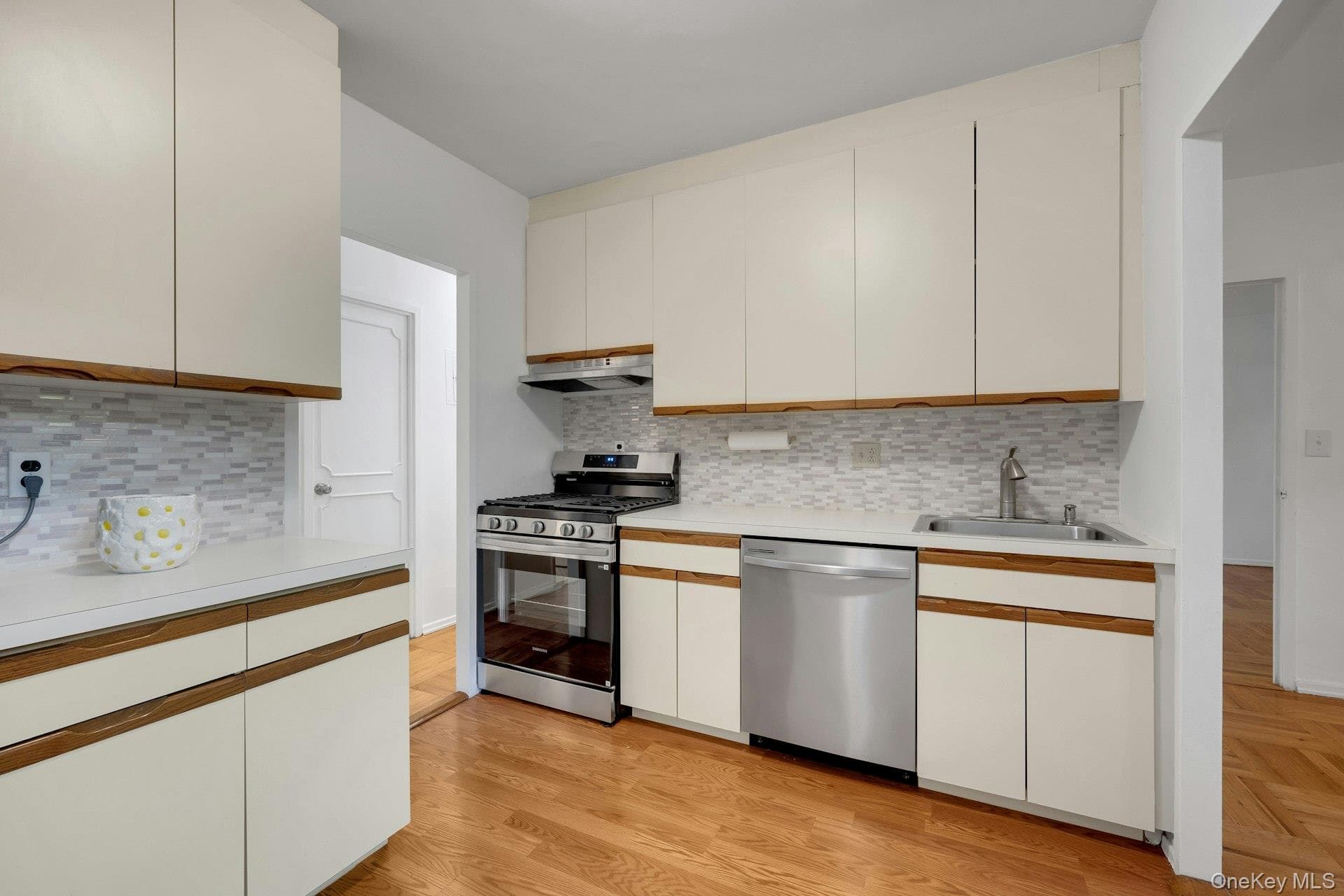 281 Garth Road Unit: C2H thumbnail 17