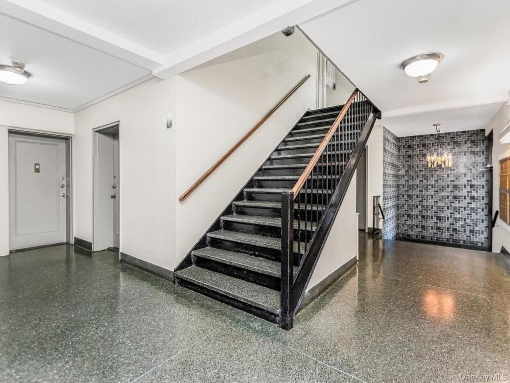 780 Bronx River Road Unit: A16 thumbnail 18