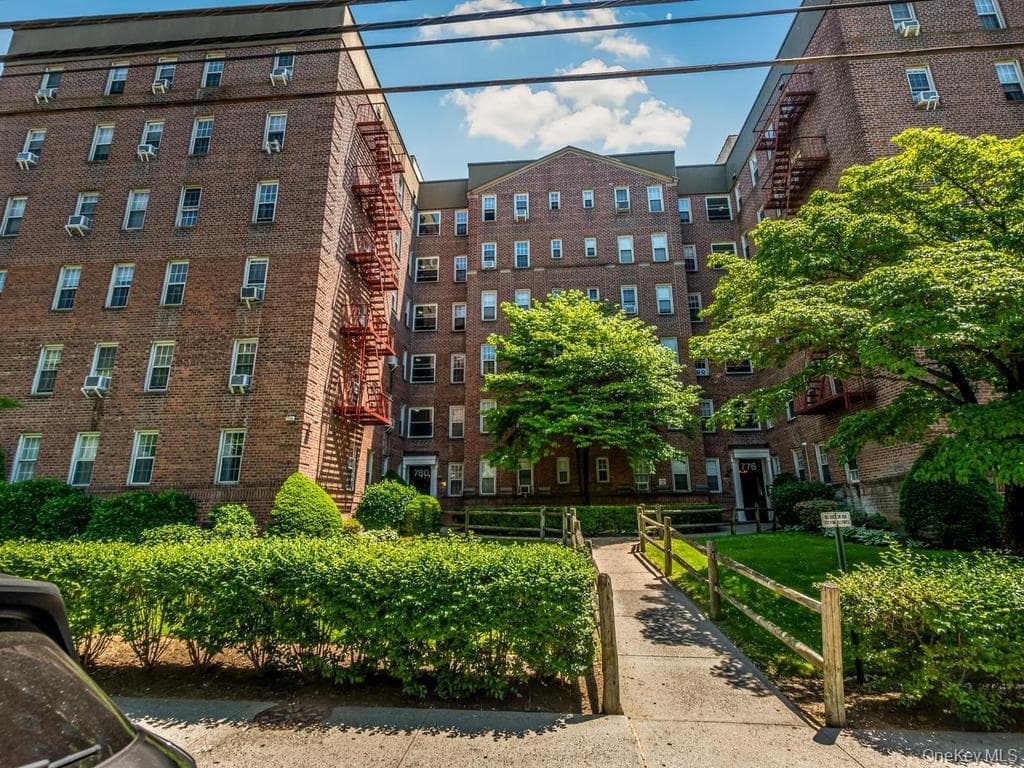 780 Bronx River Road Unit: A16 thumbnail 24