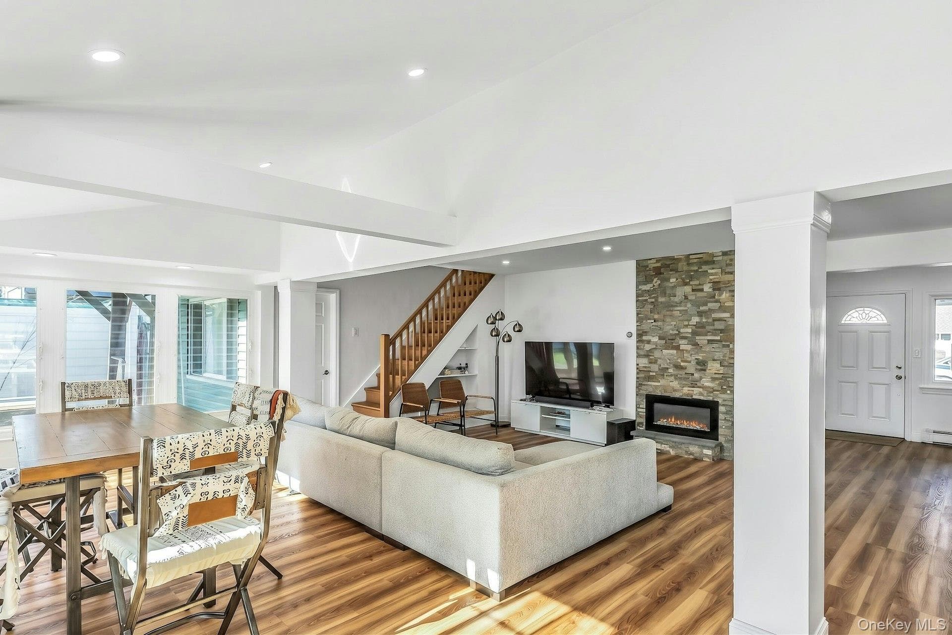 38 Fireplace Lane thumbnail 13
