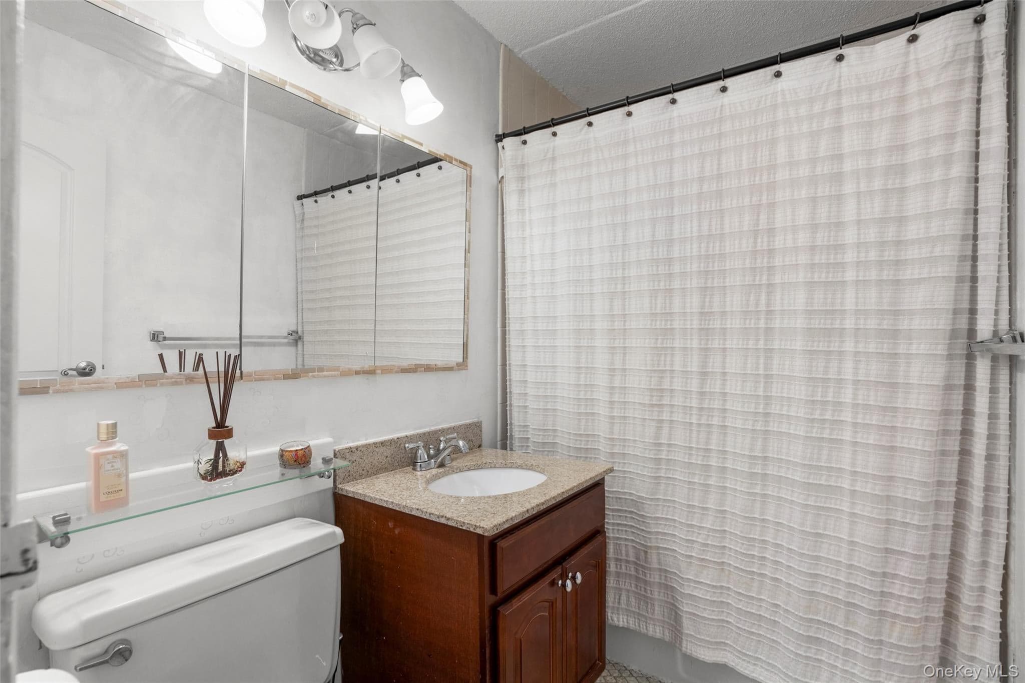 1085 Warburton Avenue Unit: 425 thumbnail 16