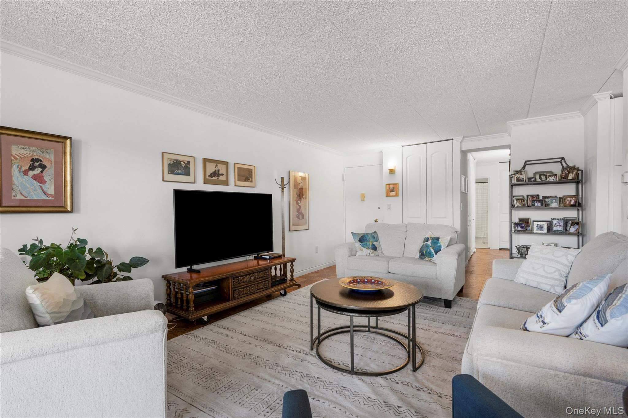 1085 Warburton Avenue Unit: 425 thumbnail 5