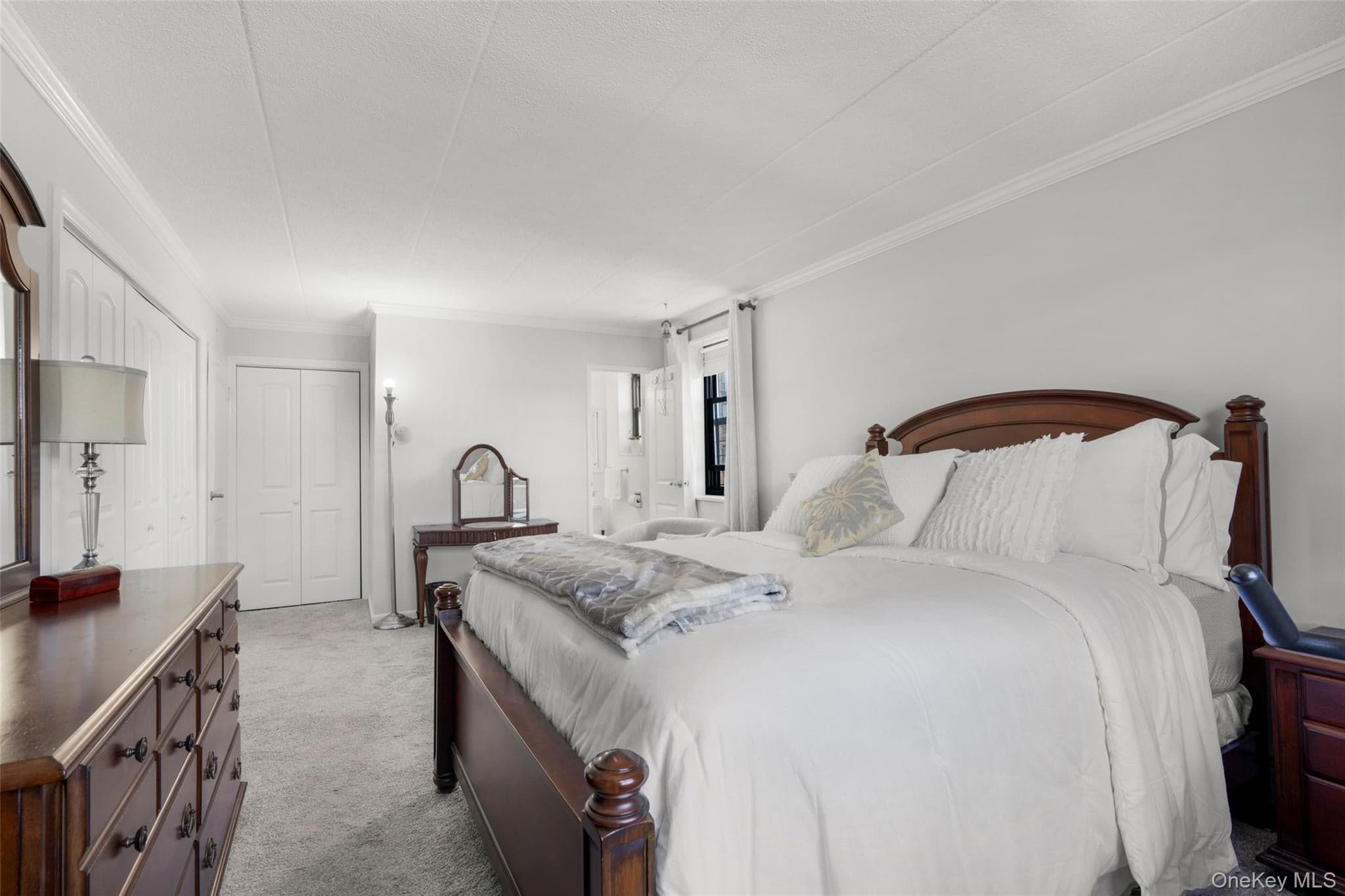 1085 Warburton Avenue Unit: 425 thumbnail 13