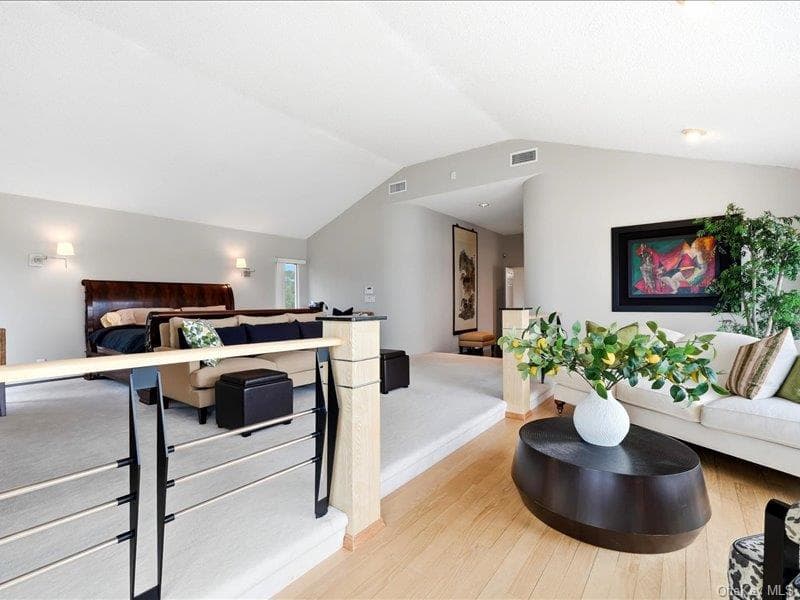 211 Whitewood Drive thumbnail 25