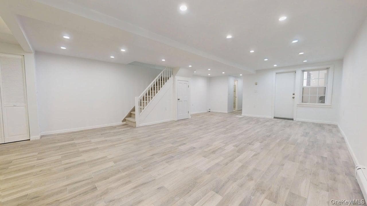 85-40 68th Avenue thumbnail 32