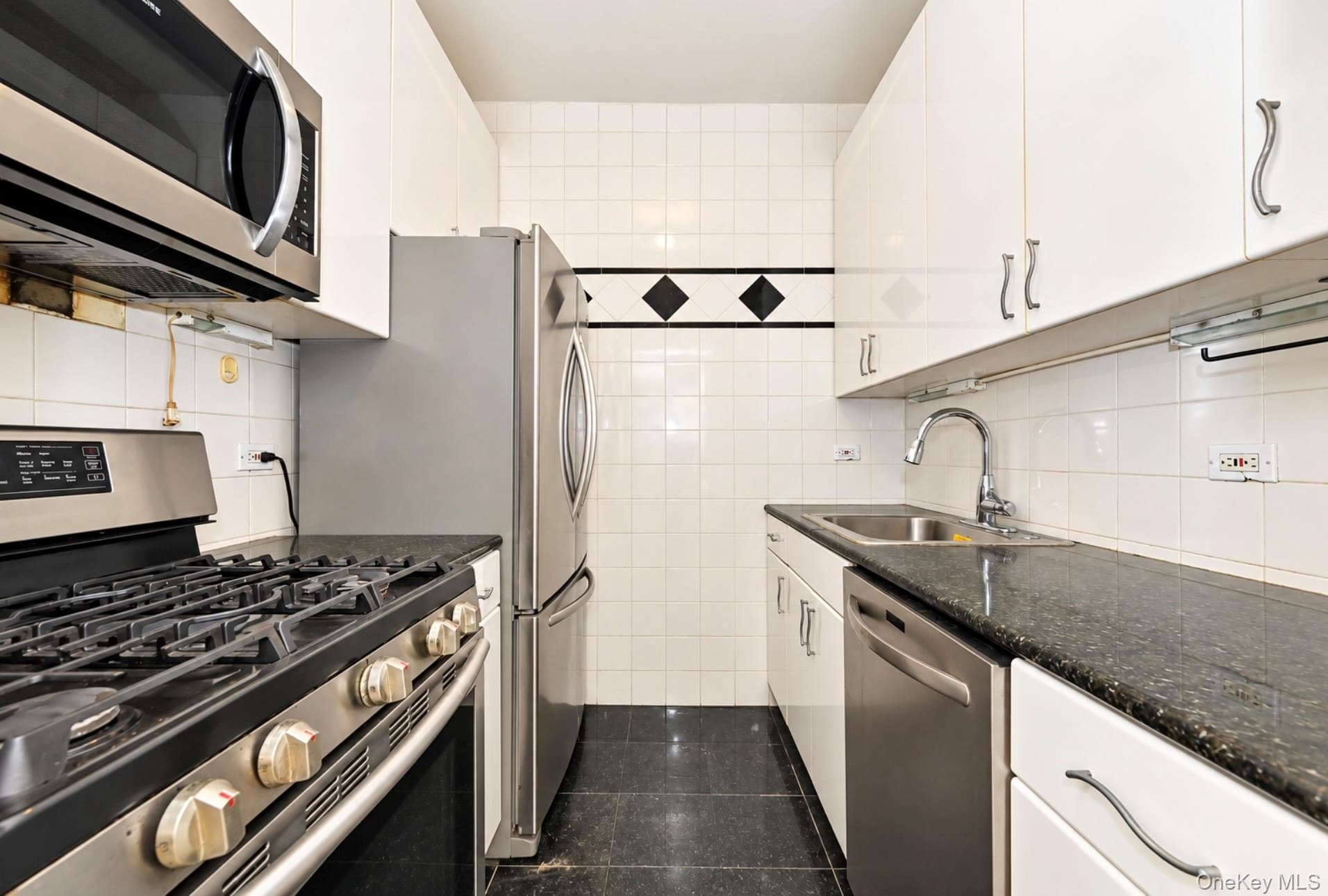 167 E 61st Street Unit: 28E thumbnail 14
