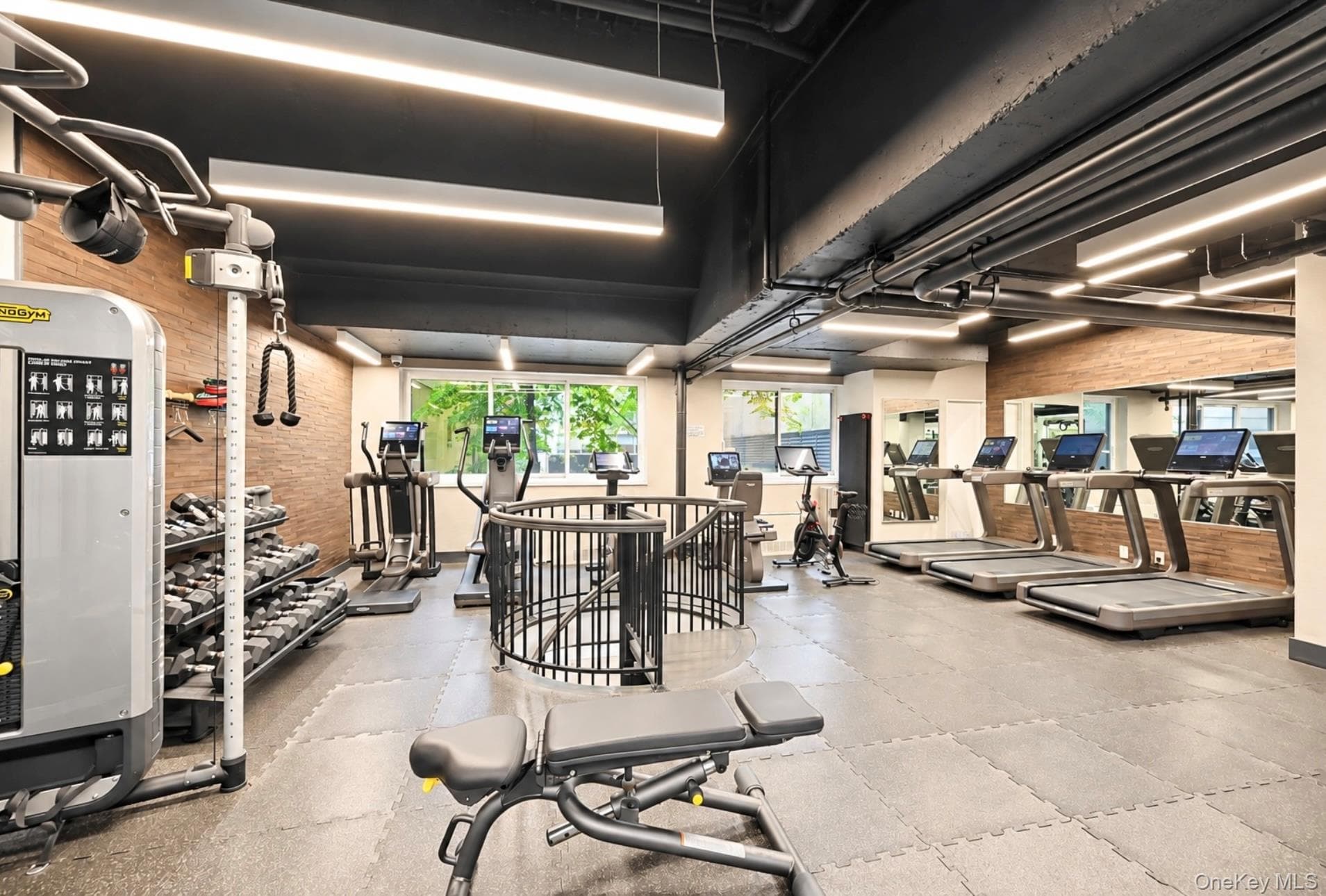 167 E 61st Street Unit: 28E thumbnail 22