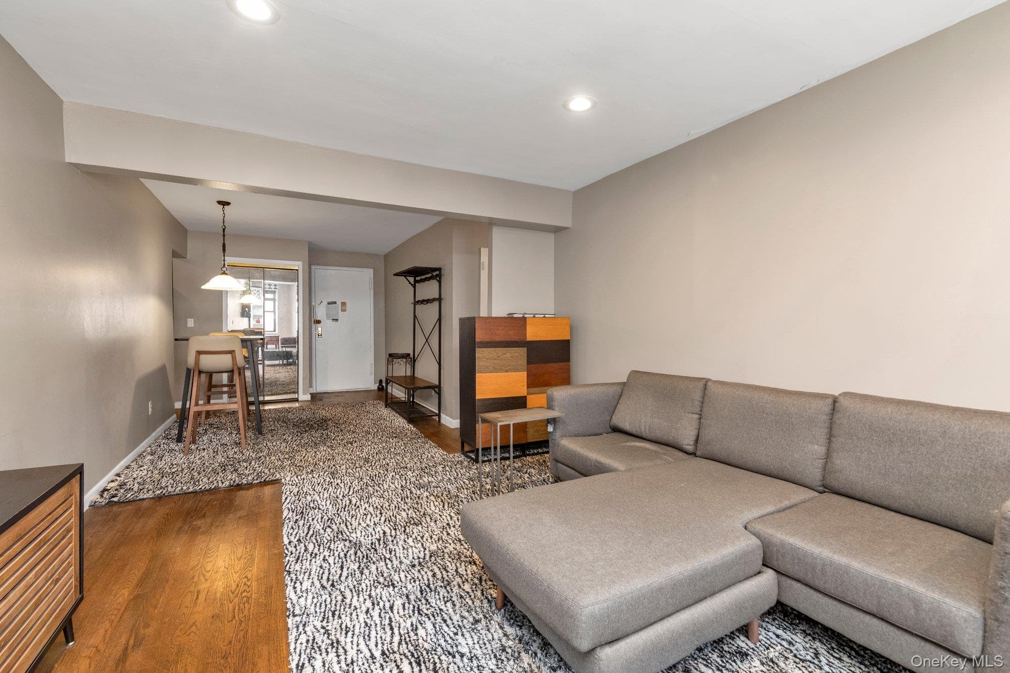 1 Birchwood Court Unit: 3B thumbnail 3