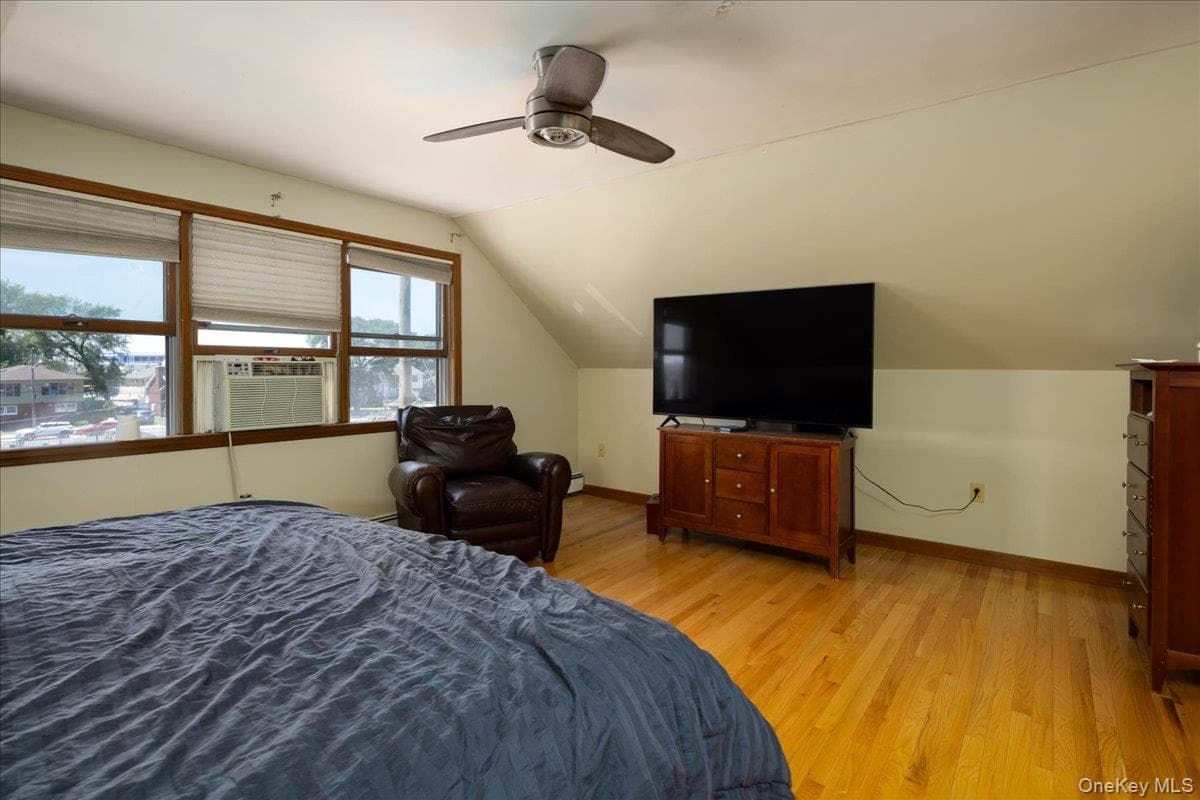 1036 California Place thumbnail 22