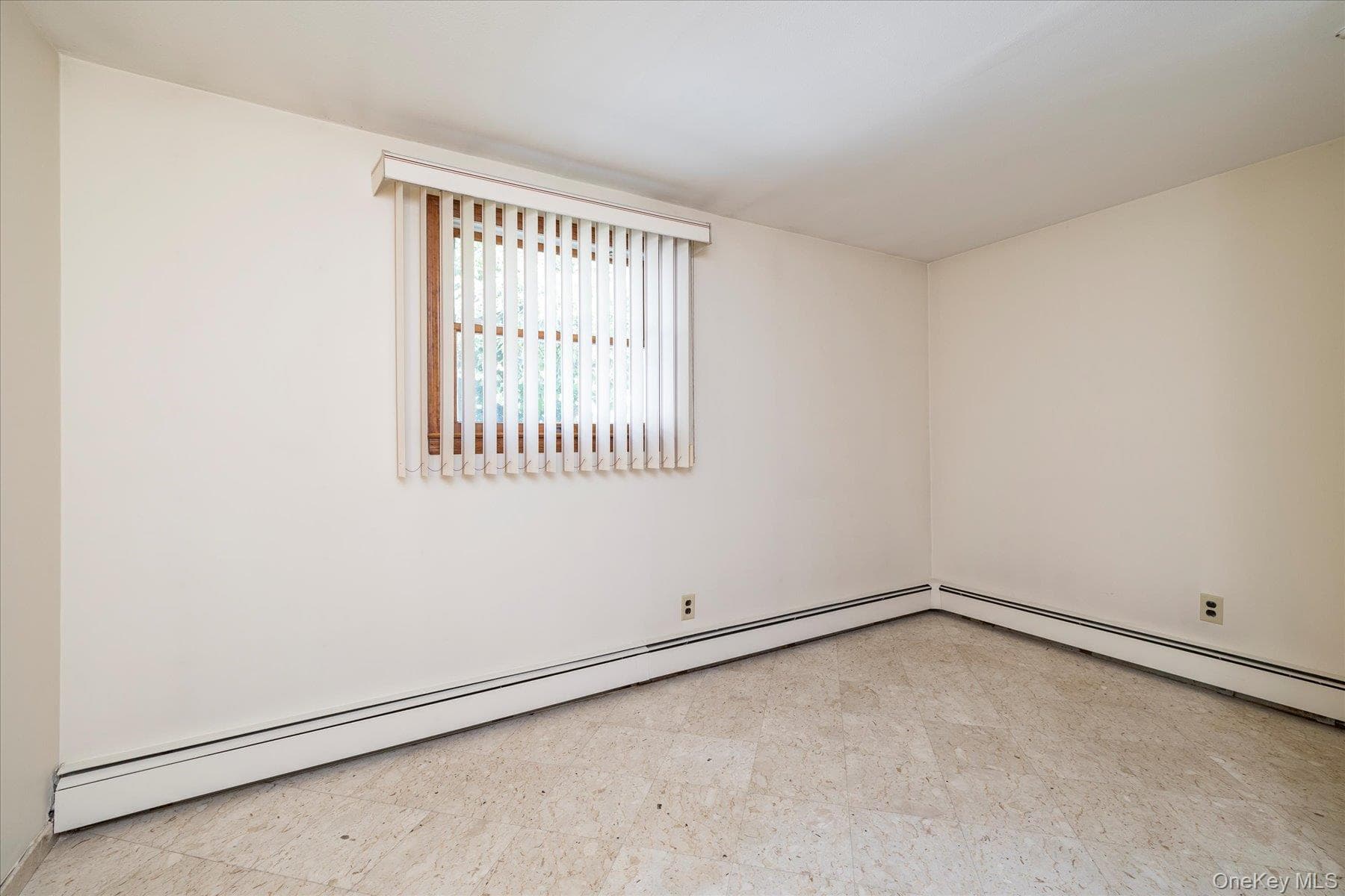 1298 Beech Street thumbnail 11