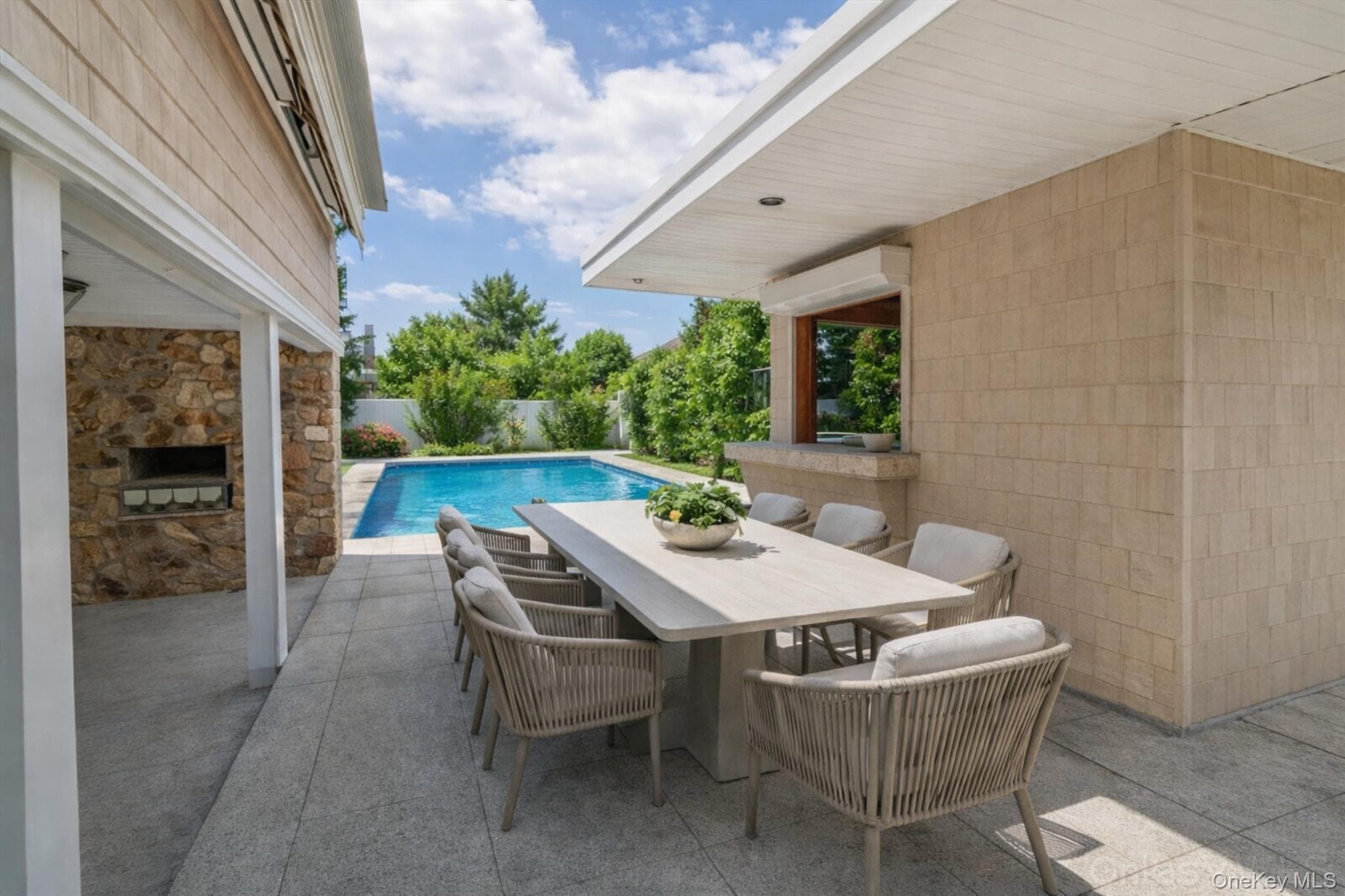 1298 Beech Street thumbnail 38