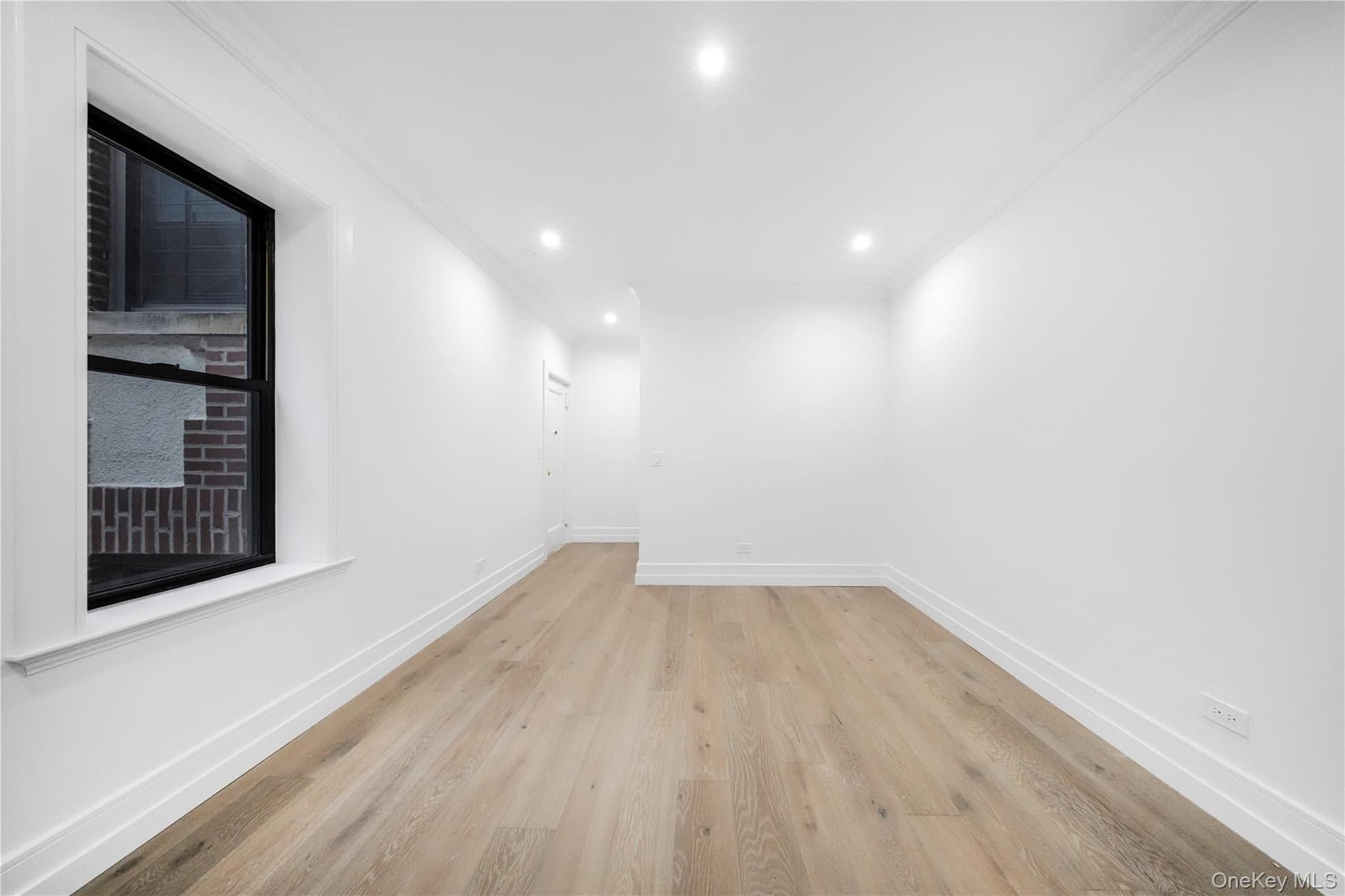 31-14 Crescent Street Unit: 5B thumbnail 3