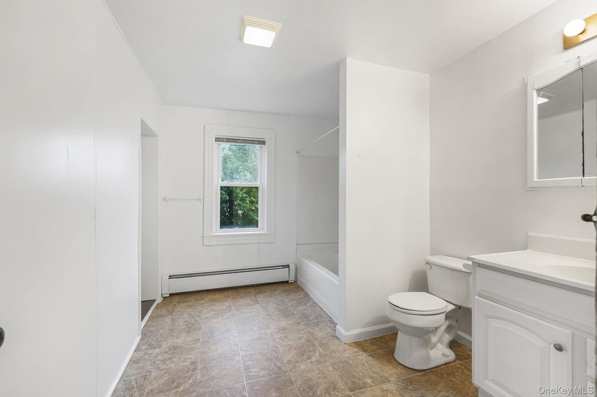 708 Burlingham Road thumbnail 19