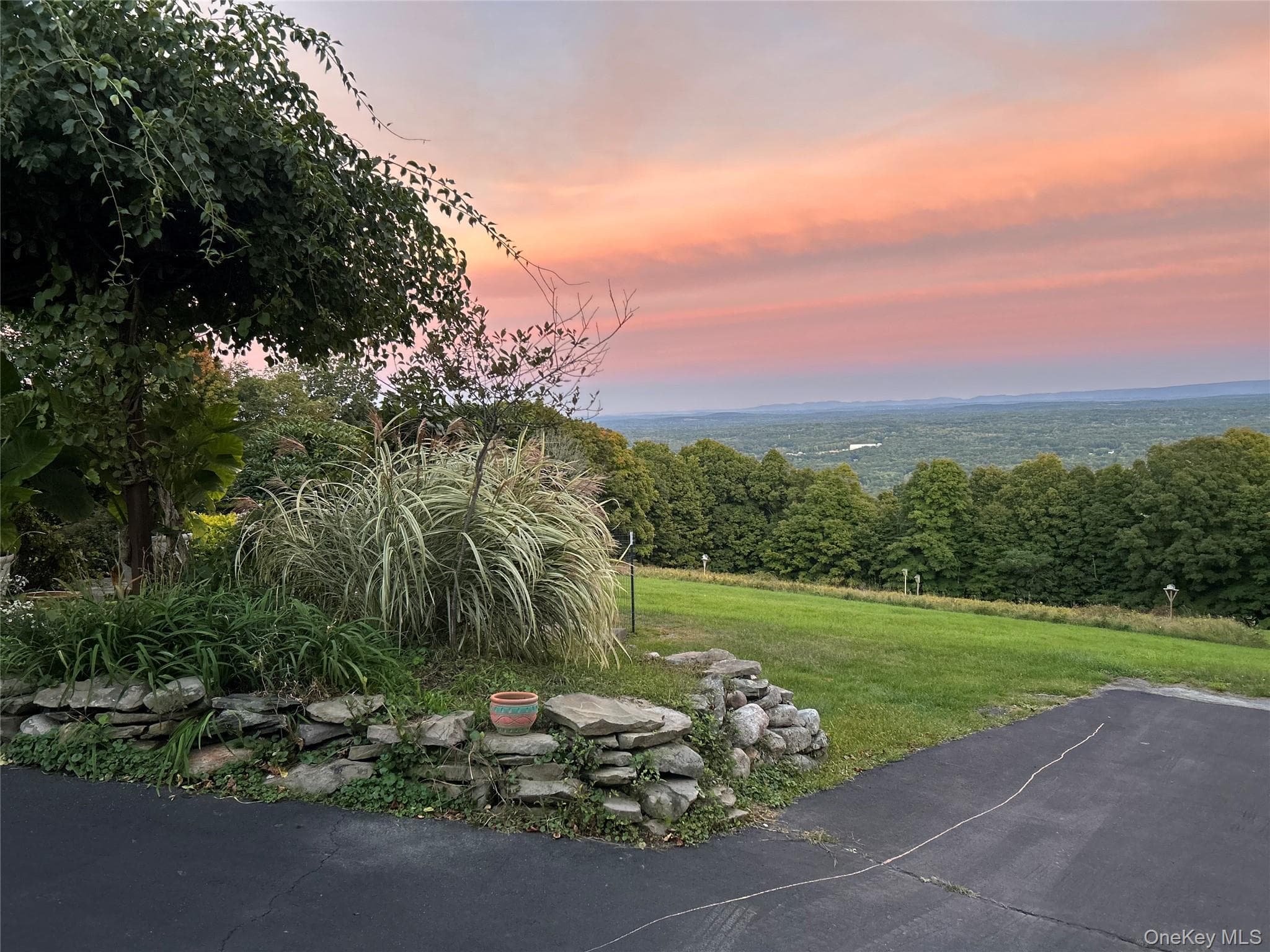 329 Mountain Road thumbnail 3