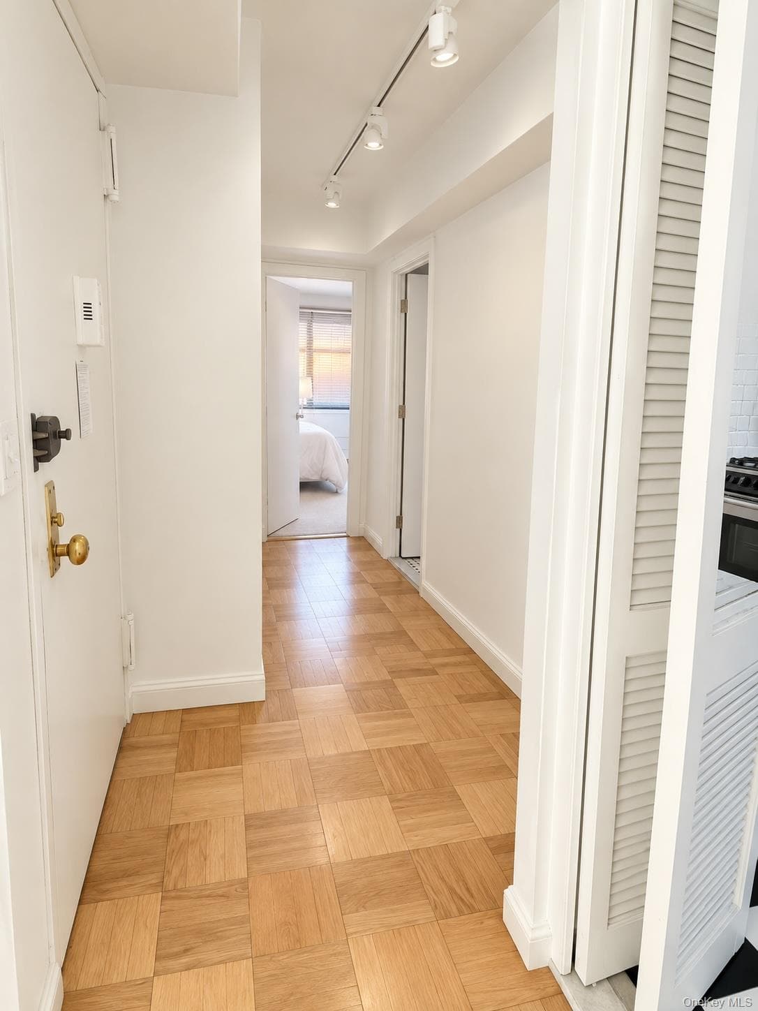 153 East 57th St ST Unit: 21B thumbnail 10