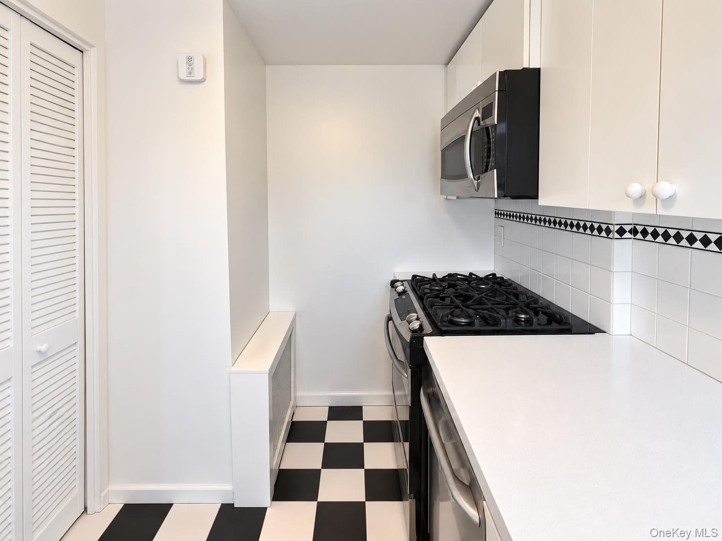 153 East 57th St ST Unit: 21B thumbnail 13