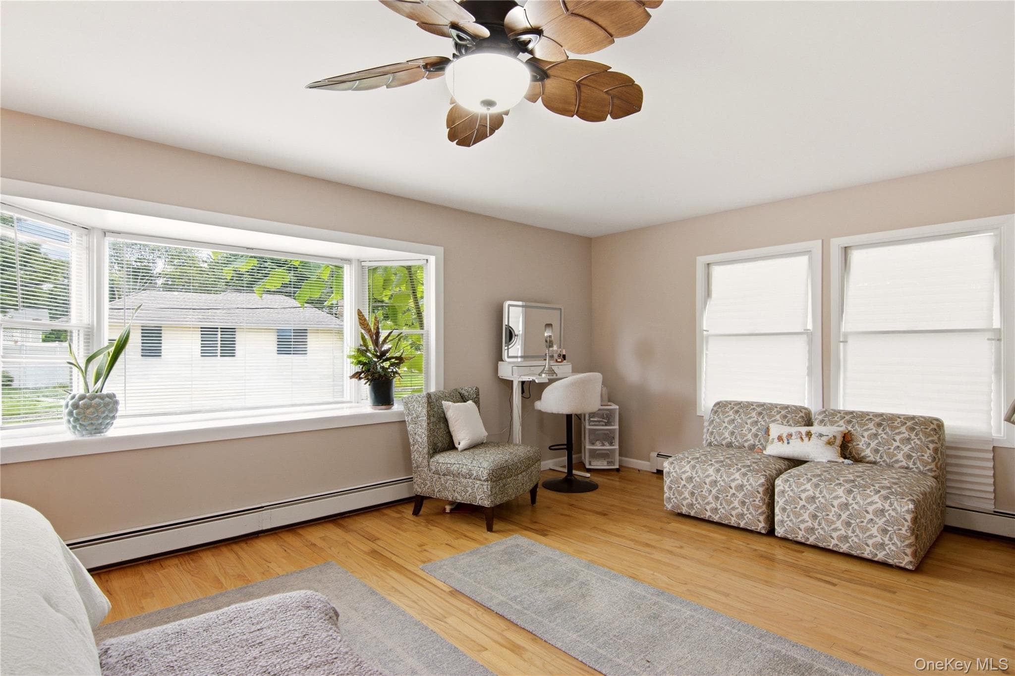 301 Laurel Road thumbnail 12