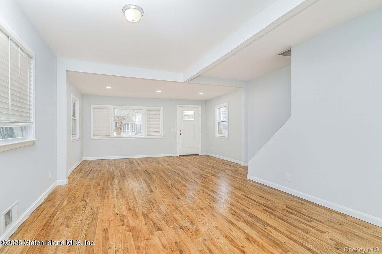 13 Laforge Ave Ave thumbnail 16