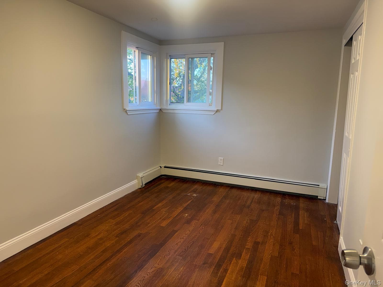 675 S Long Beach Avenue thumbnail 18