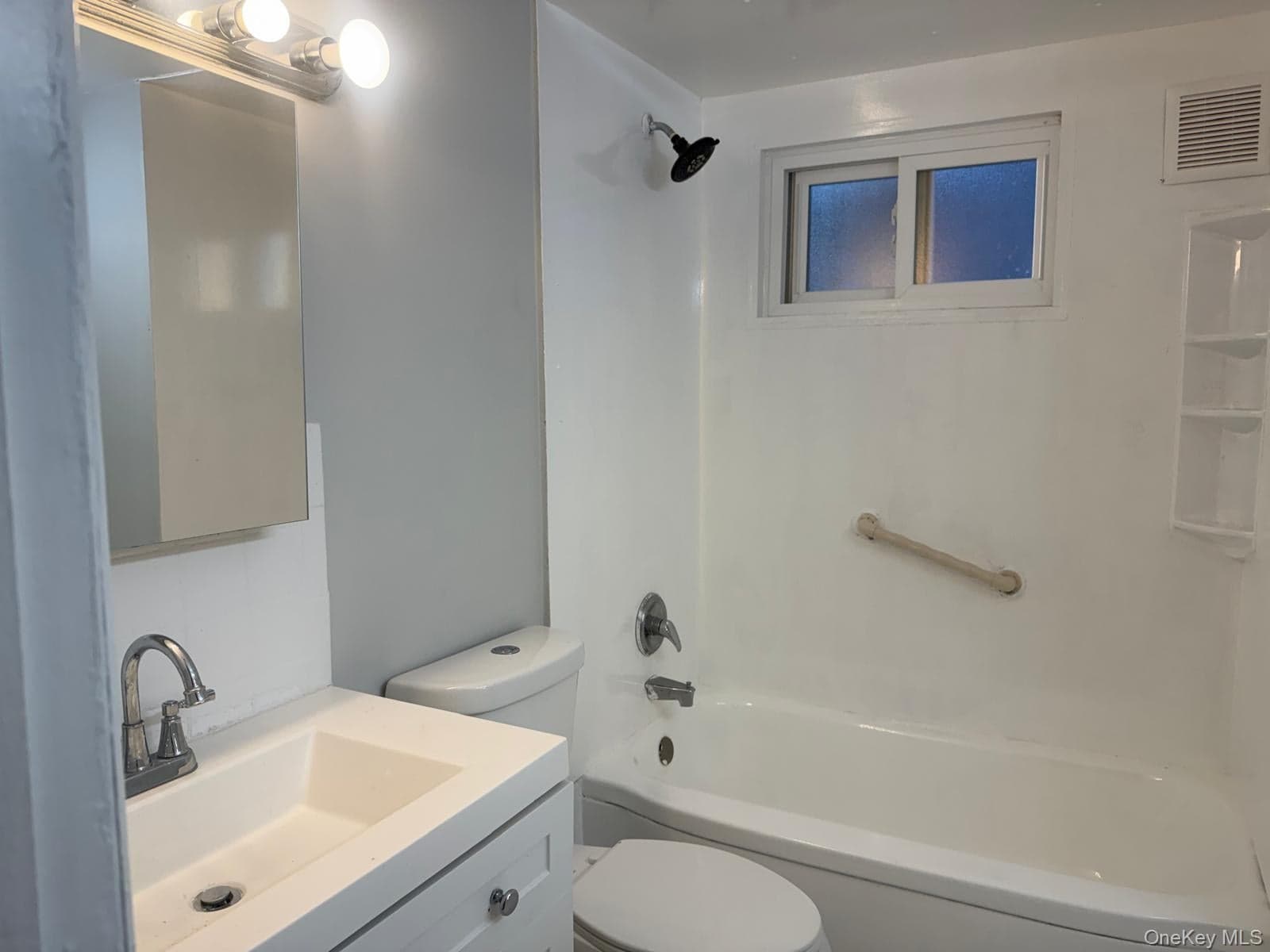 675 S Long Beach Avenue thumbnail 20