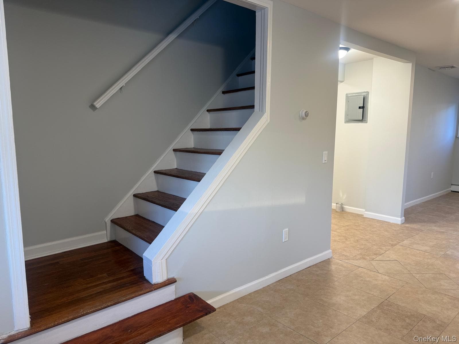 675 S Long Beach Avenue thumbnail 6