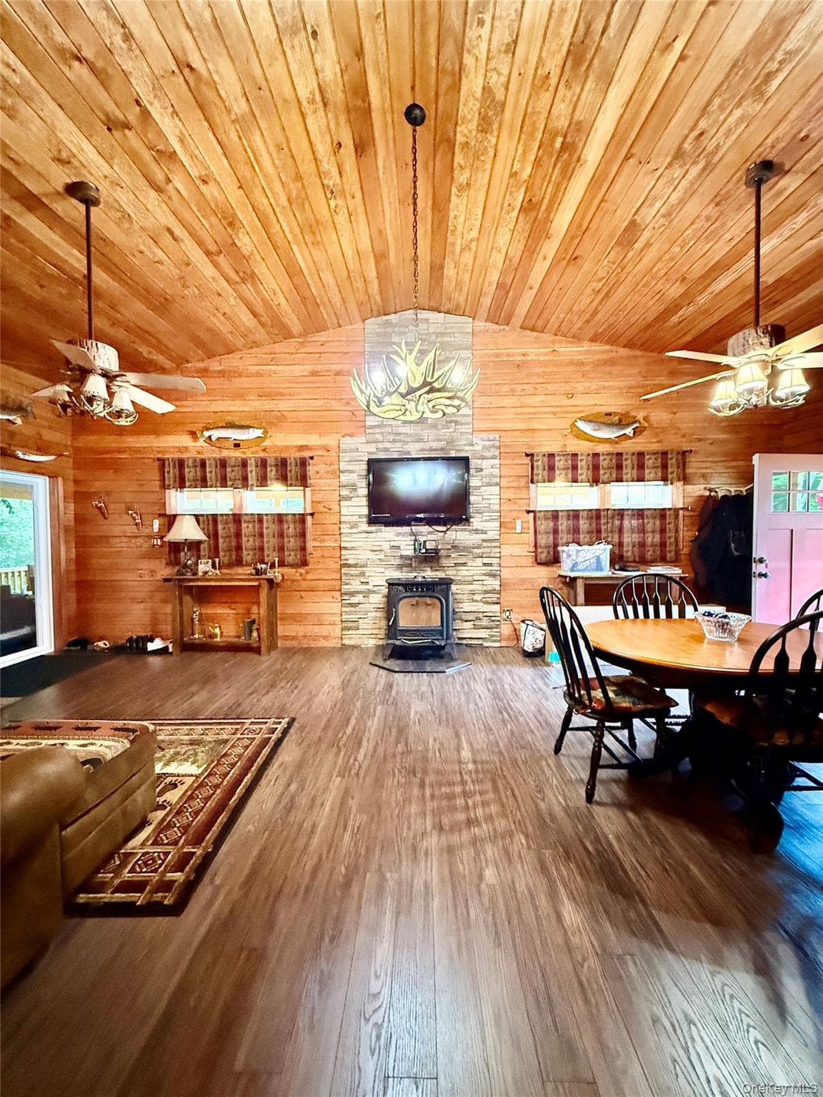 180 Harris Road thumbnail 19