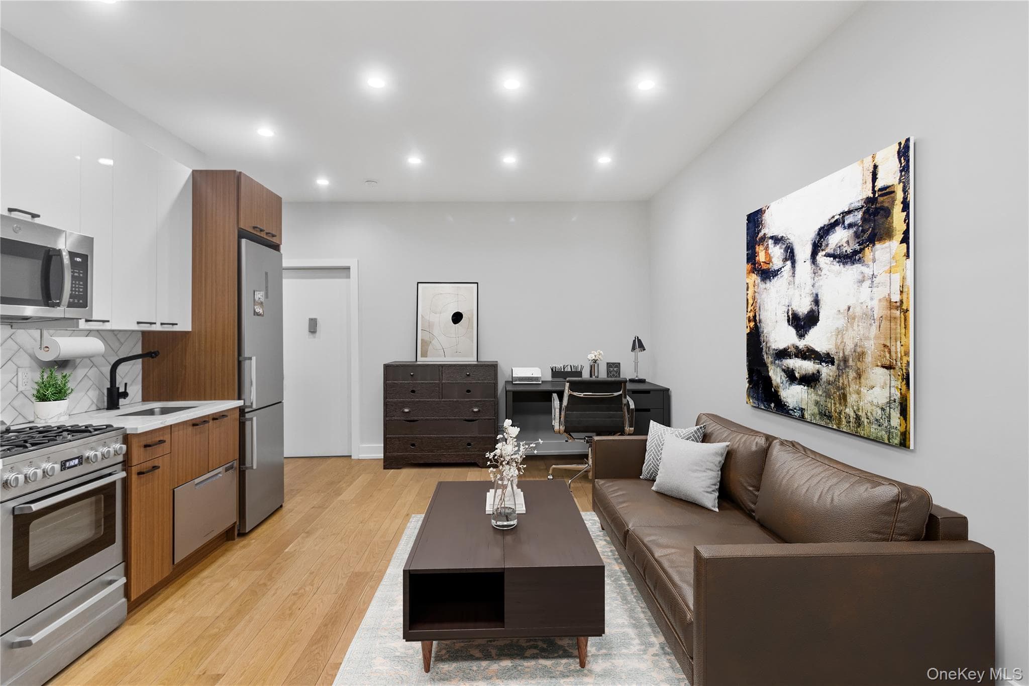 12 Crown Street Unit: A5 thumbnail 3