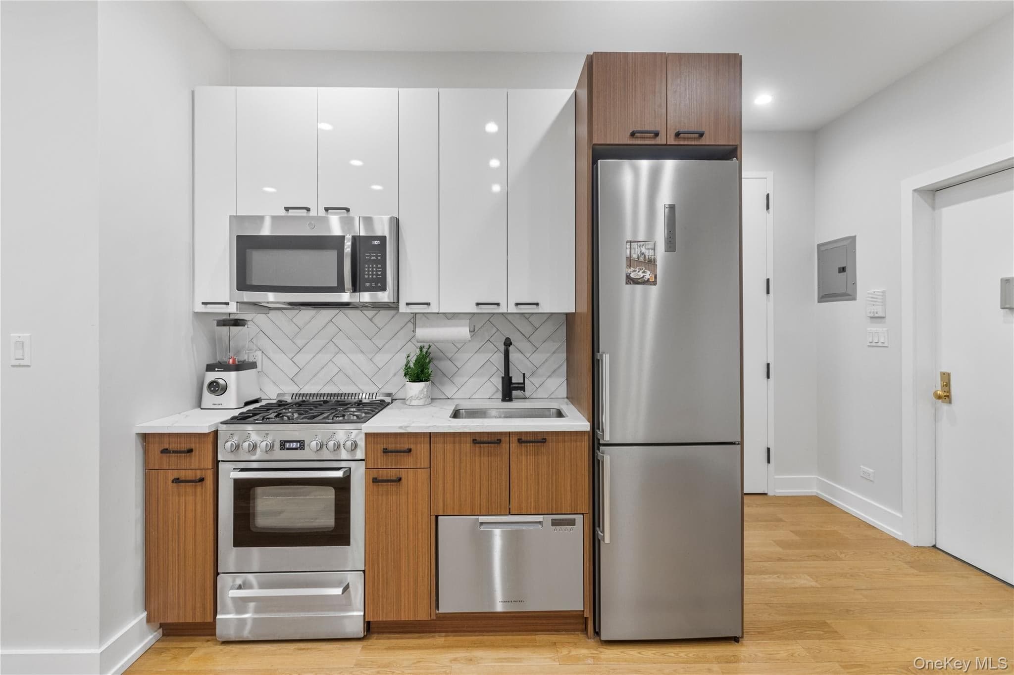 12 Crown Street Unit: A5 thumbnail 5