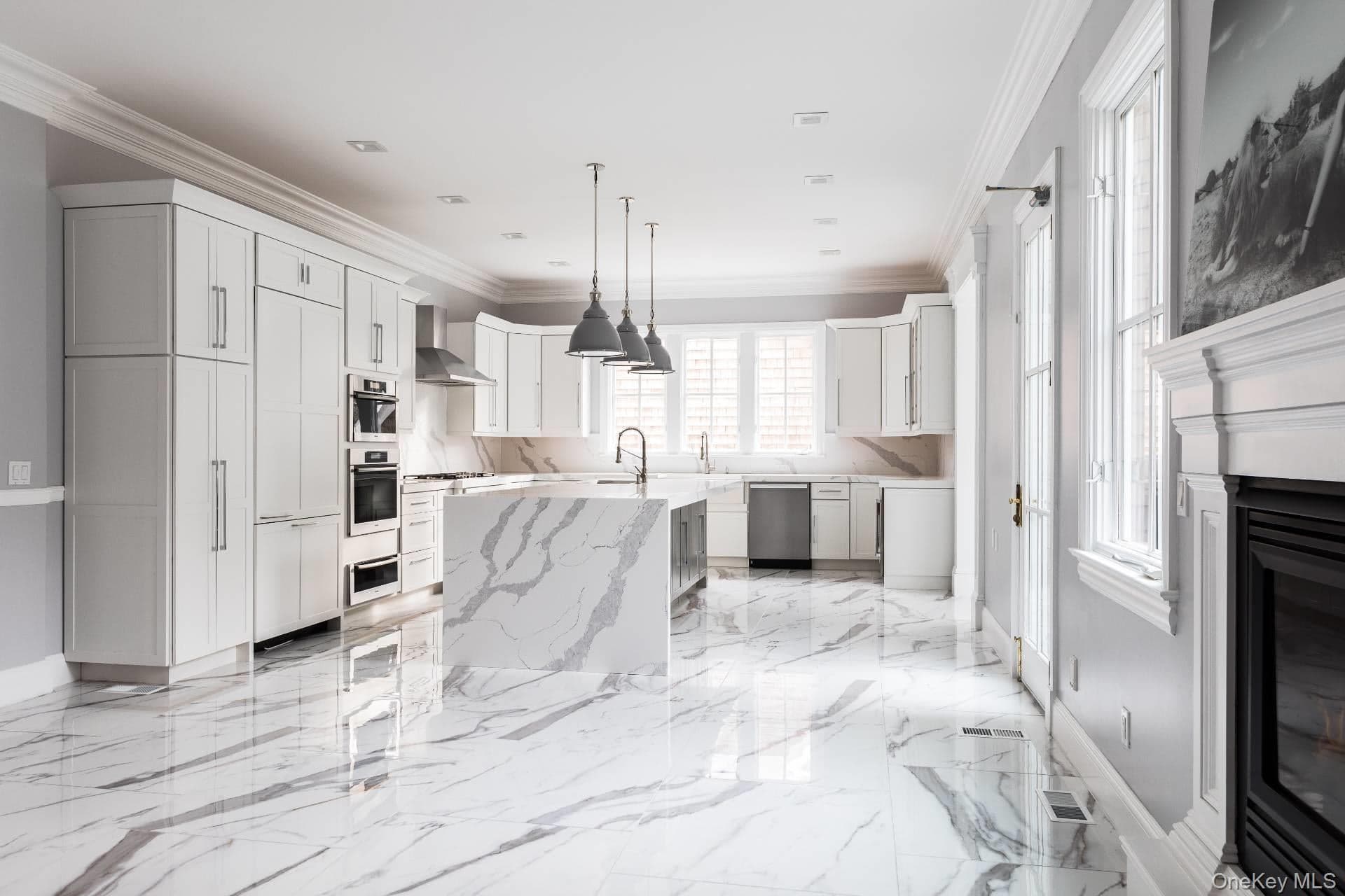 2136 Deerfield Road thumbnail 8